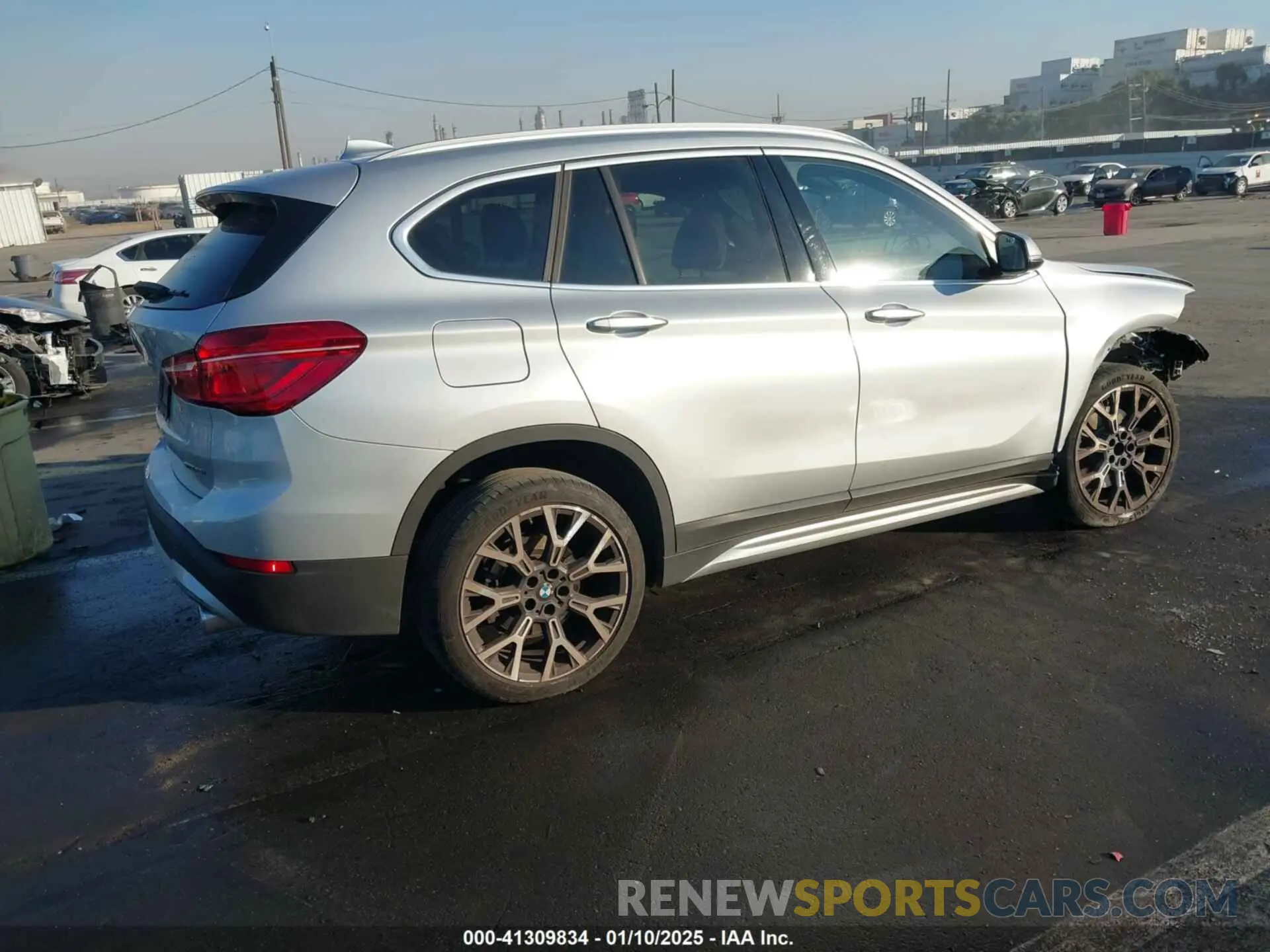 4 Photograph of a damaged car WBXJG7C02M5T27791 BMW X1 2021