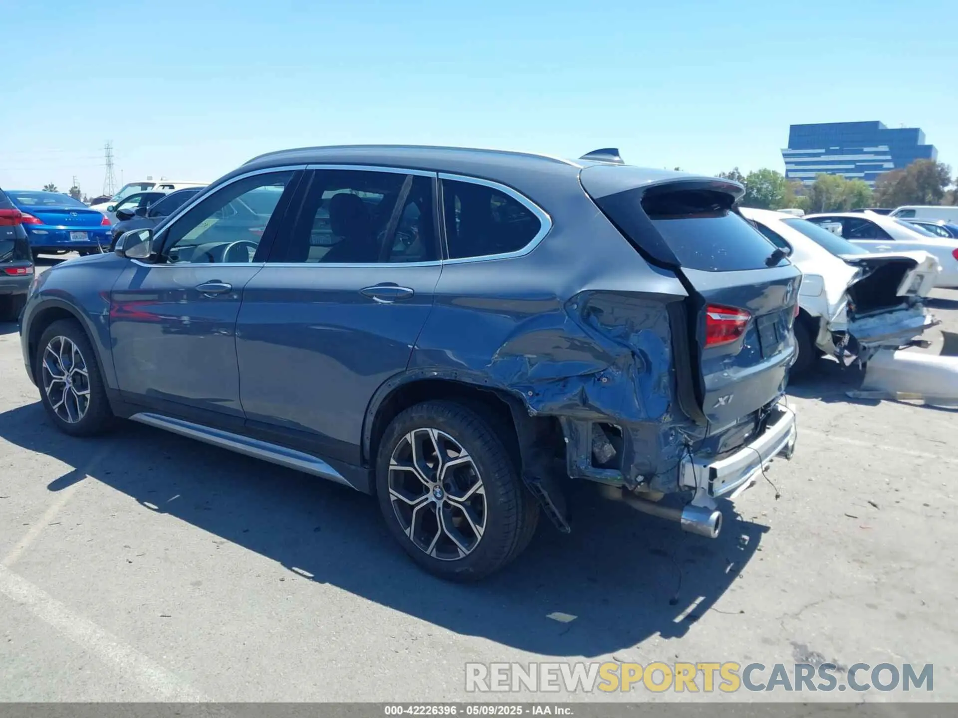 3 Photograph of a damaged car WBXJG7C02M5T37169 BMW X1 2021