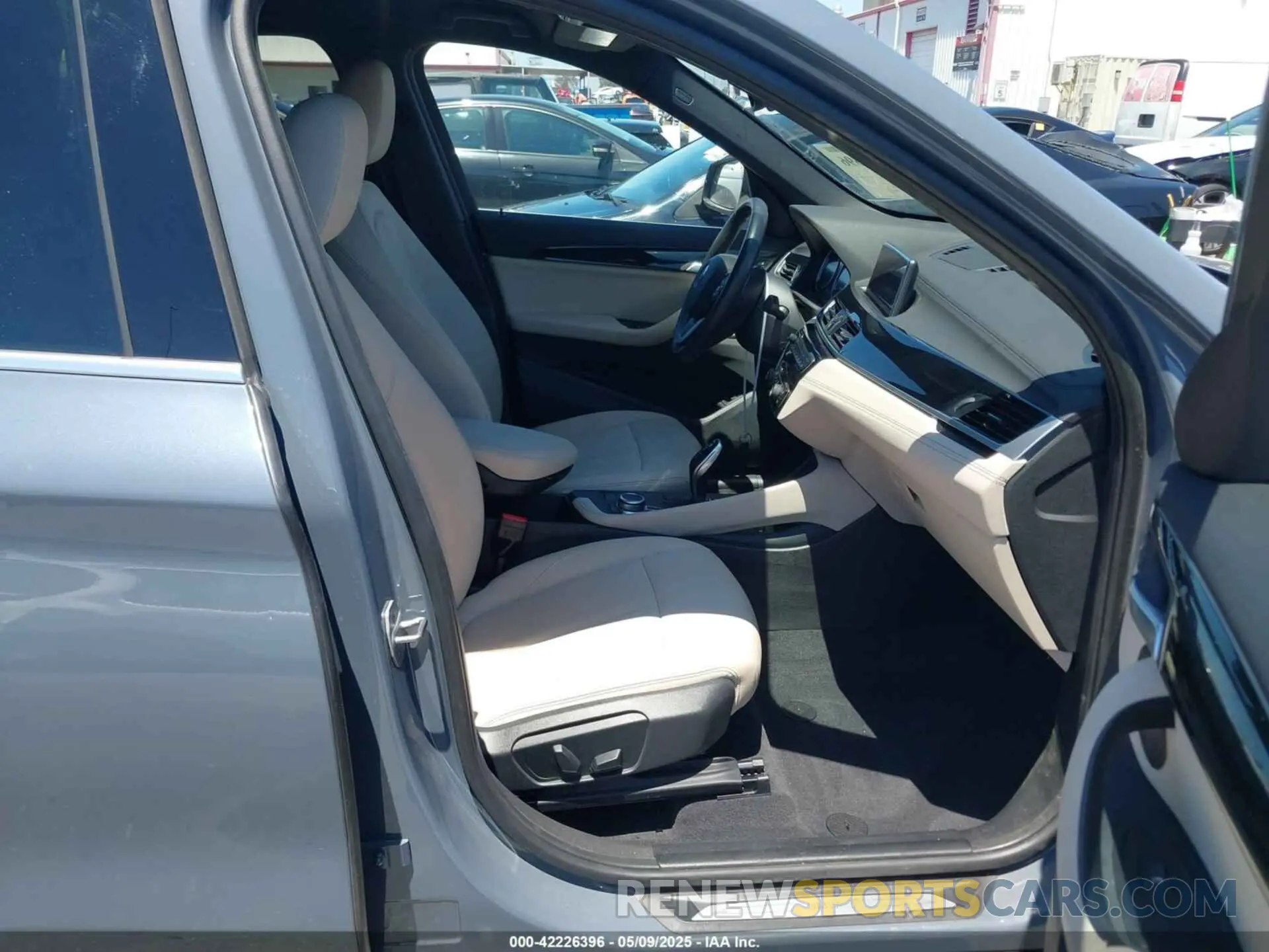 5 Photograph of a damaged car WBXJG7C02M5T37169 BMW X1 2021