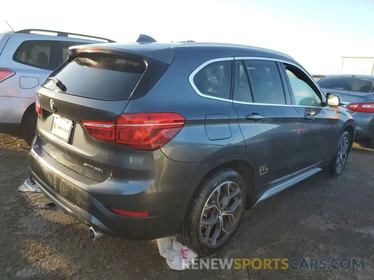 3 Photograph of a damaged car WBXJG7C04M5T04867 BMW X1 2021
