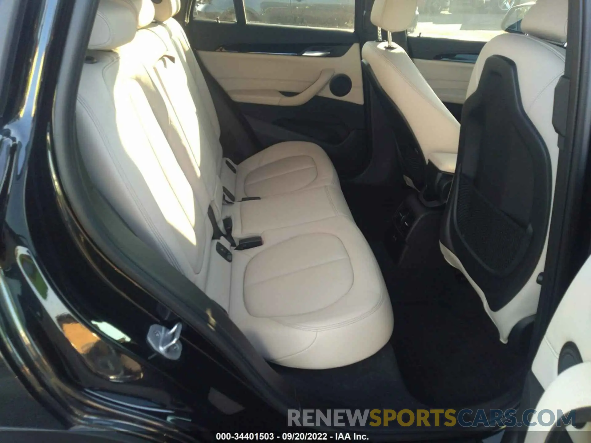 8 Photograph of a damaged car WBXJG7C06M5S23529 BMW X1 2021