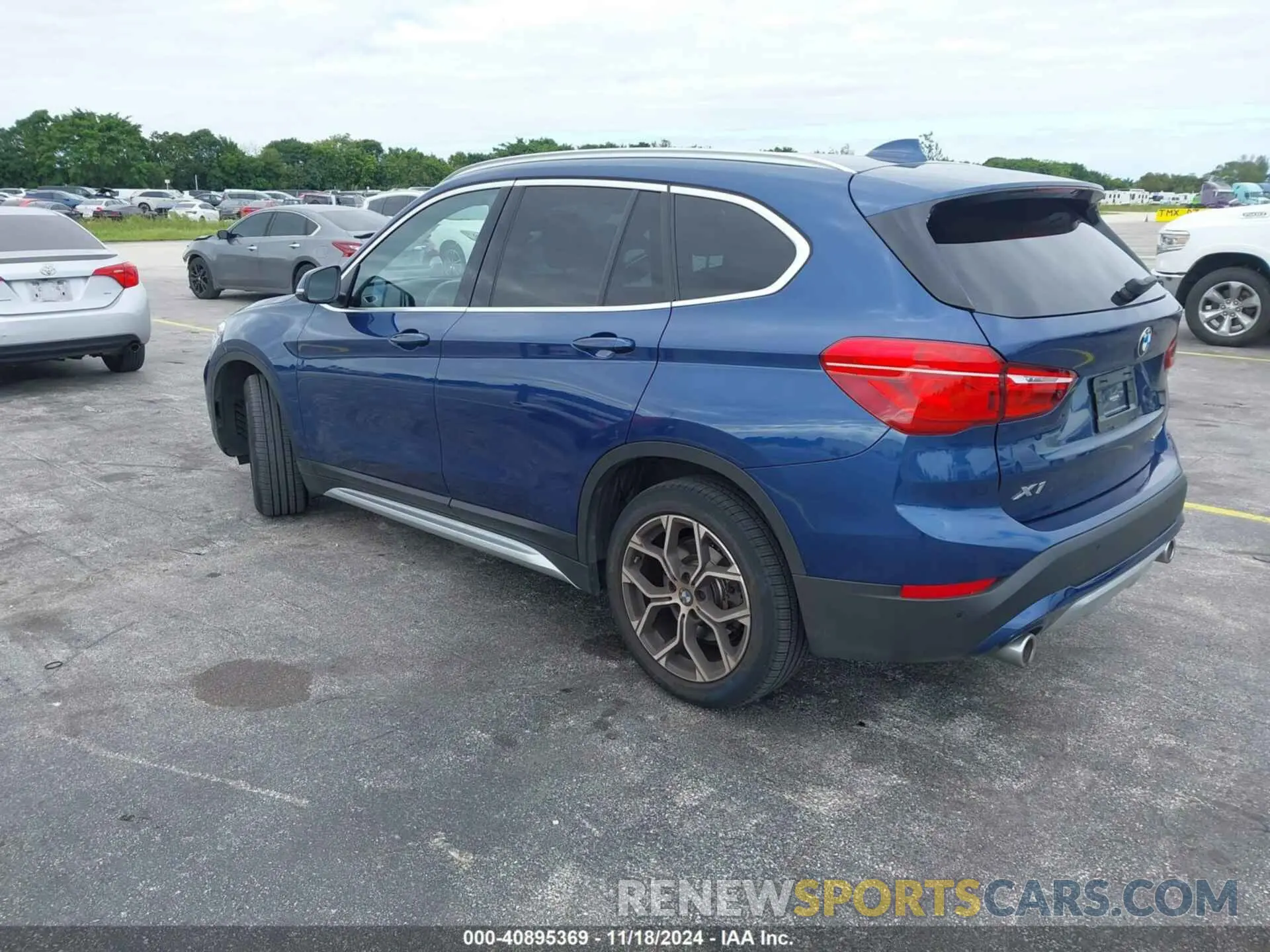 3 Photograph of a damaged car WBXJG7C06M5S39732 BMW X1 2021