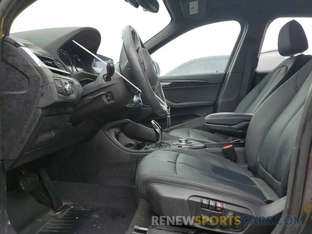 7 Photograph of a damaged car WBXJG7C06M5S52173 BMW X1 2021
