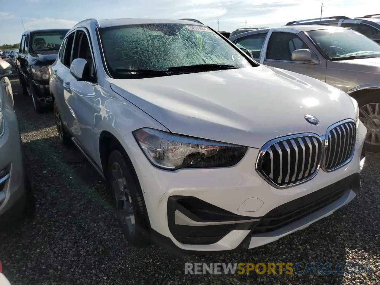 4 Photograph of a damaged car WBXJG7C07M5S70004 BMW X1 2021
