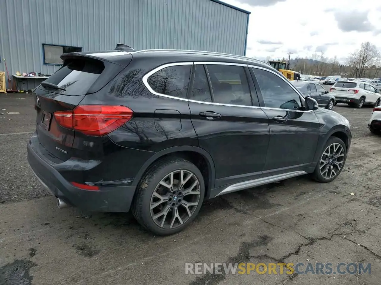3 Photograph of a damaged car WBXJG7C08M5S11303 BMW X1 2021