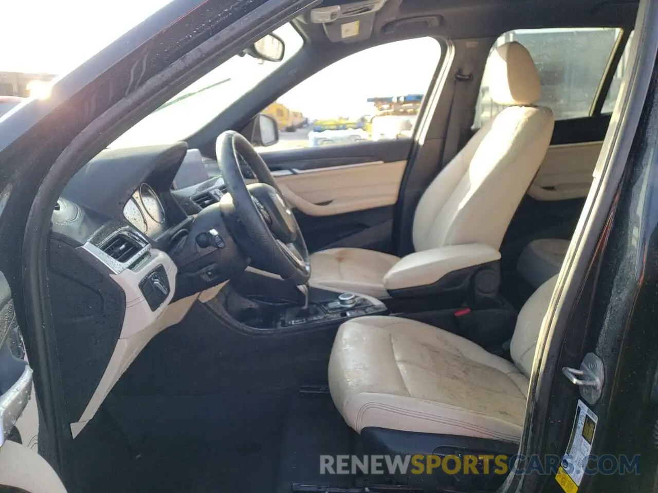 7 Photograph of a damaged car WBXJG7C08M5T86974 BMW X1 2021