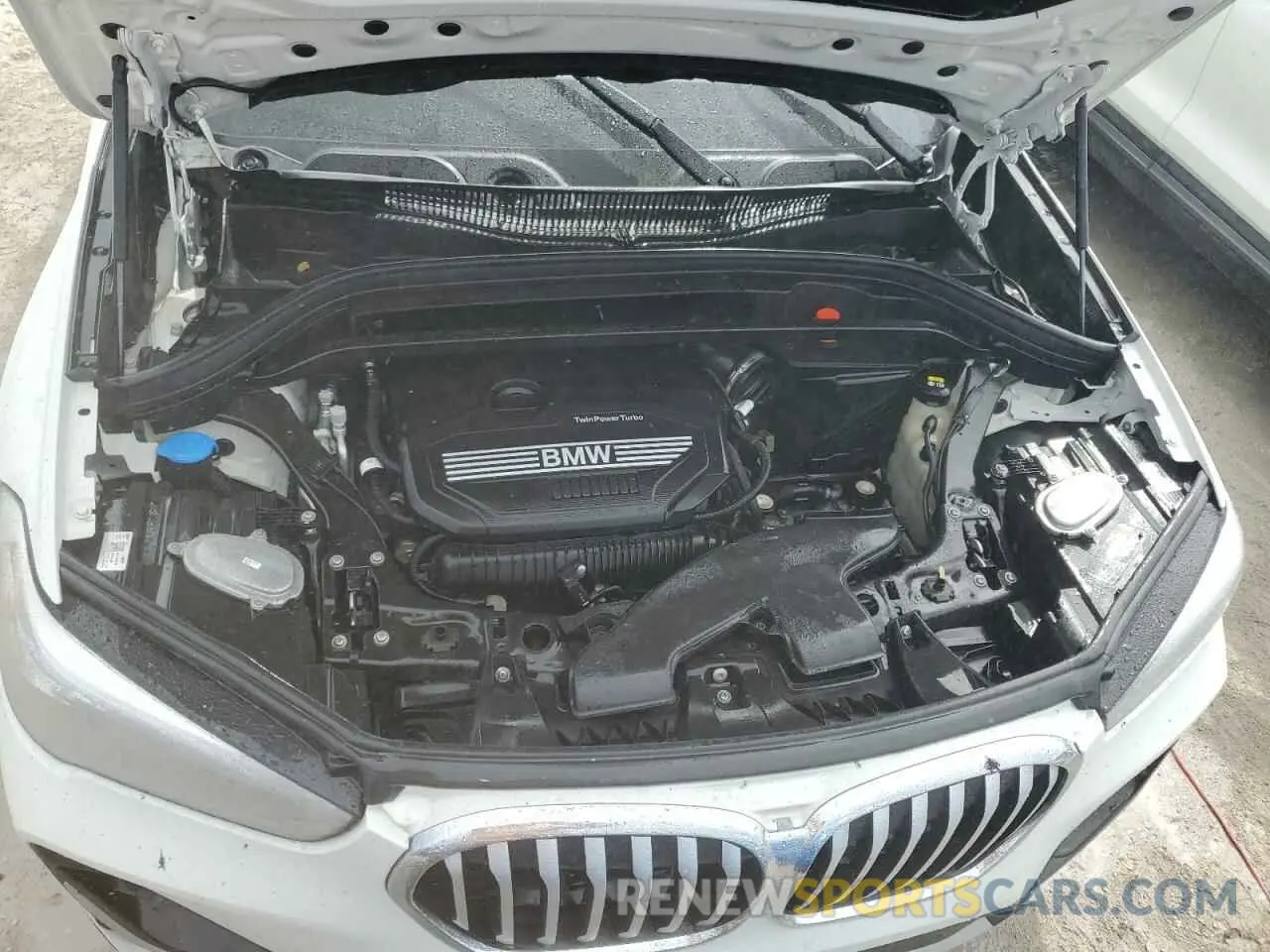 12 Photograph of a damaged car WBXJG7C08M5T90362 BMW X1 2021