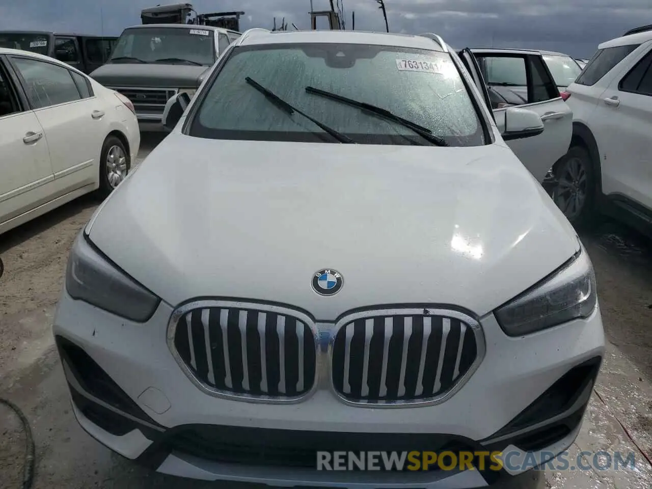 5 Photograph of a damaged car WBXJG7C08M5T90362 BMW X1 2021