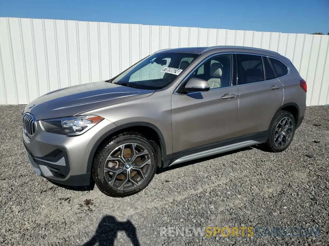 1 Photograph of a damaged car WBXJG7C08M5U27667 BMW X1 2021