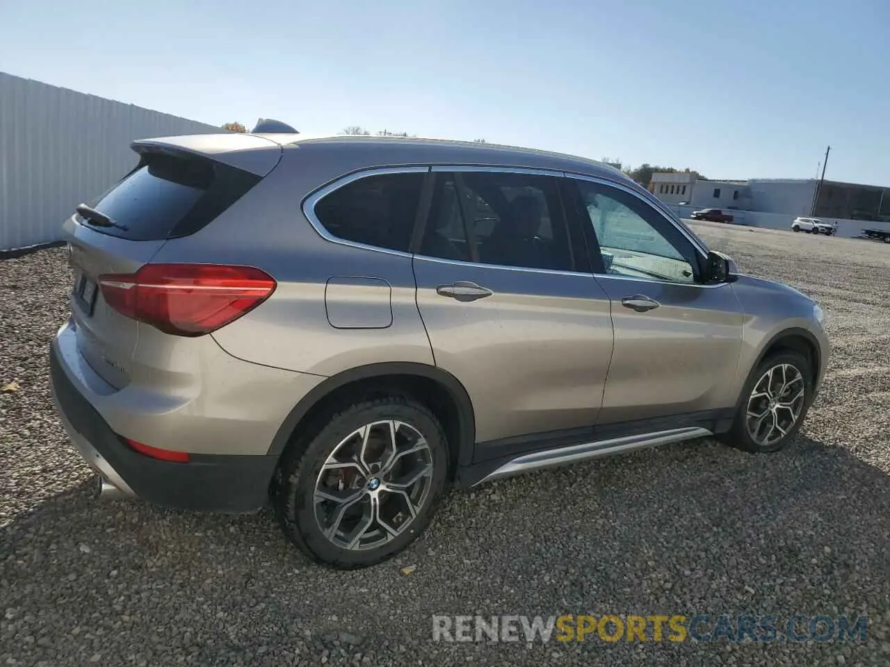 3 Photograph of a damaged car WBXJG7C08M5U27667 BMW X1 2021