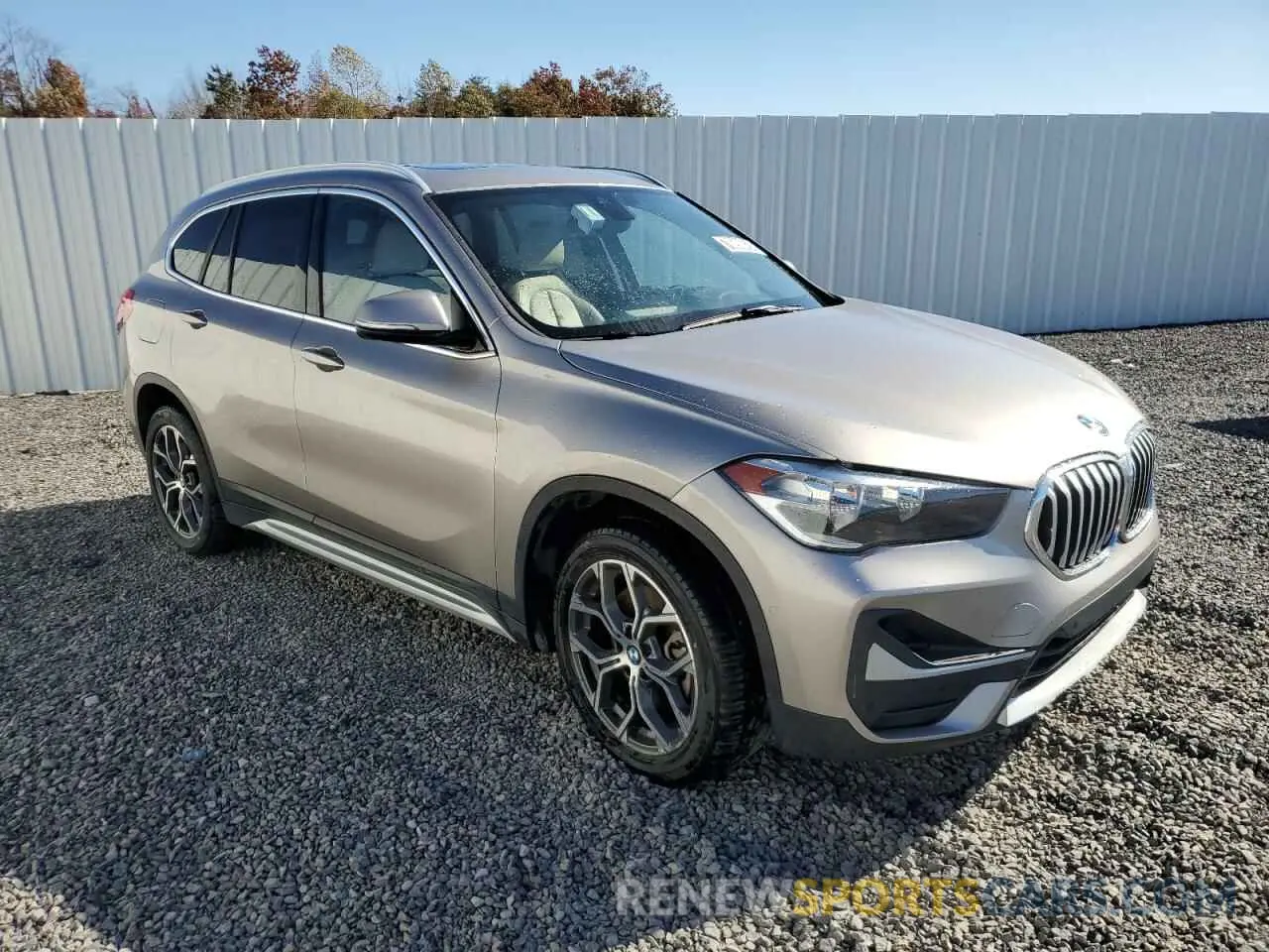 4 Photograph of a damaged car WBXJG7C08M5U27667 BMW X1 2021
