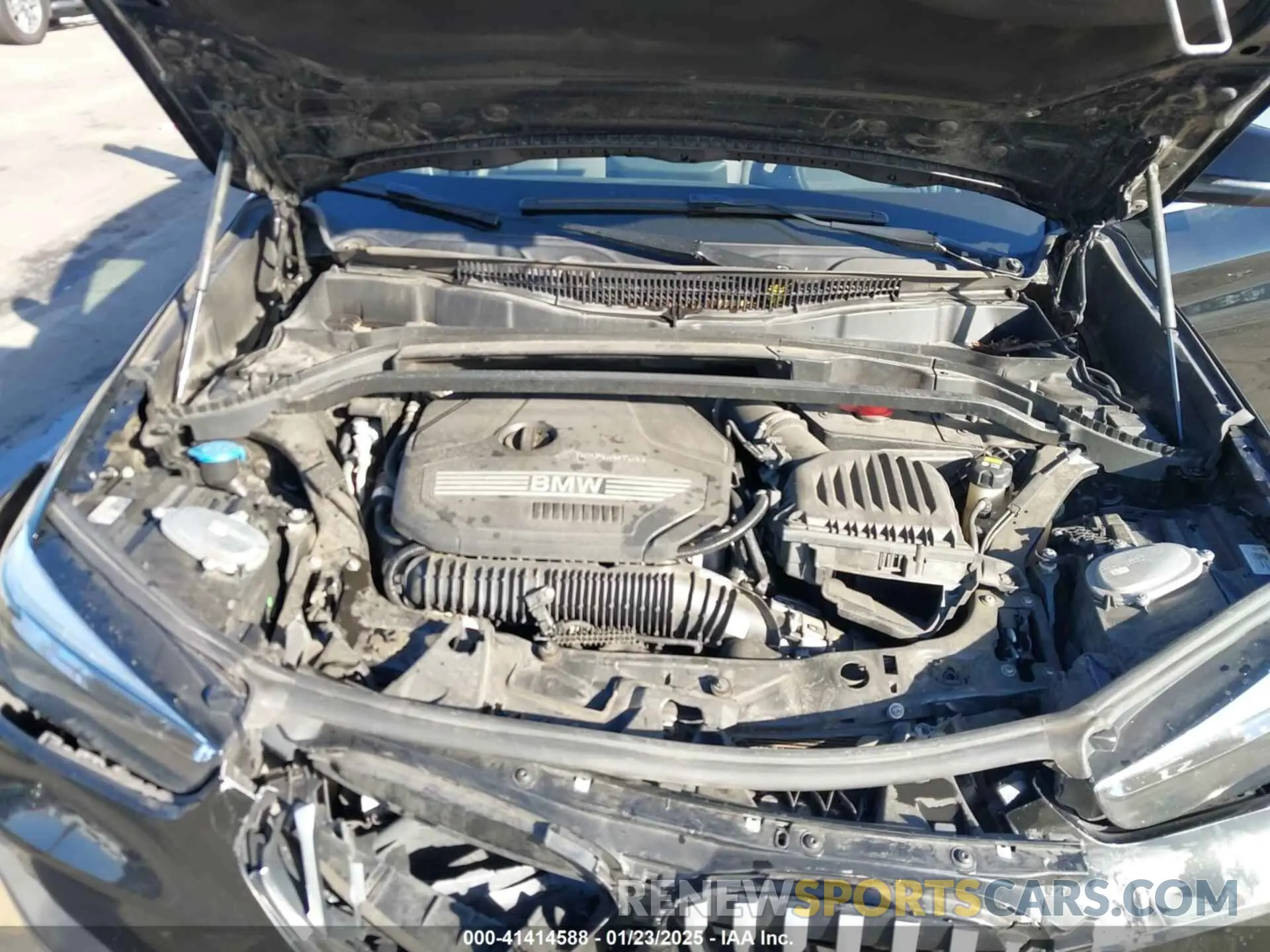 10 Photograph of a damaged car WBXJG7C09M5S34413 BMW X1 2021
