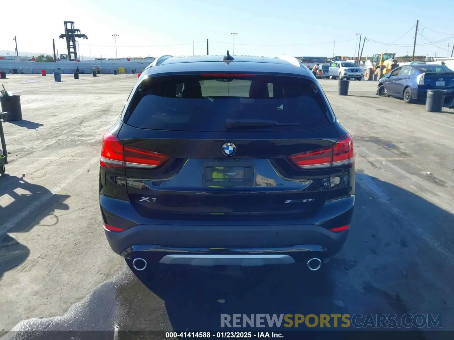 16 Photograph of a damaged car WBXJG7C09M5S34413 BMW X1 2021