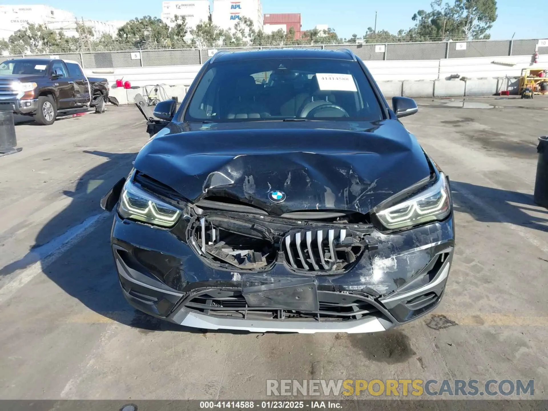 6 Photograph of a damaged car WBXJG7C09M5S34413 BMW X1 2021