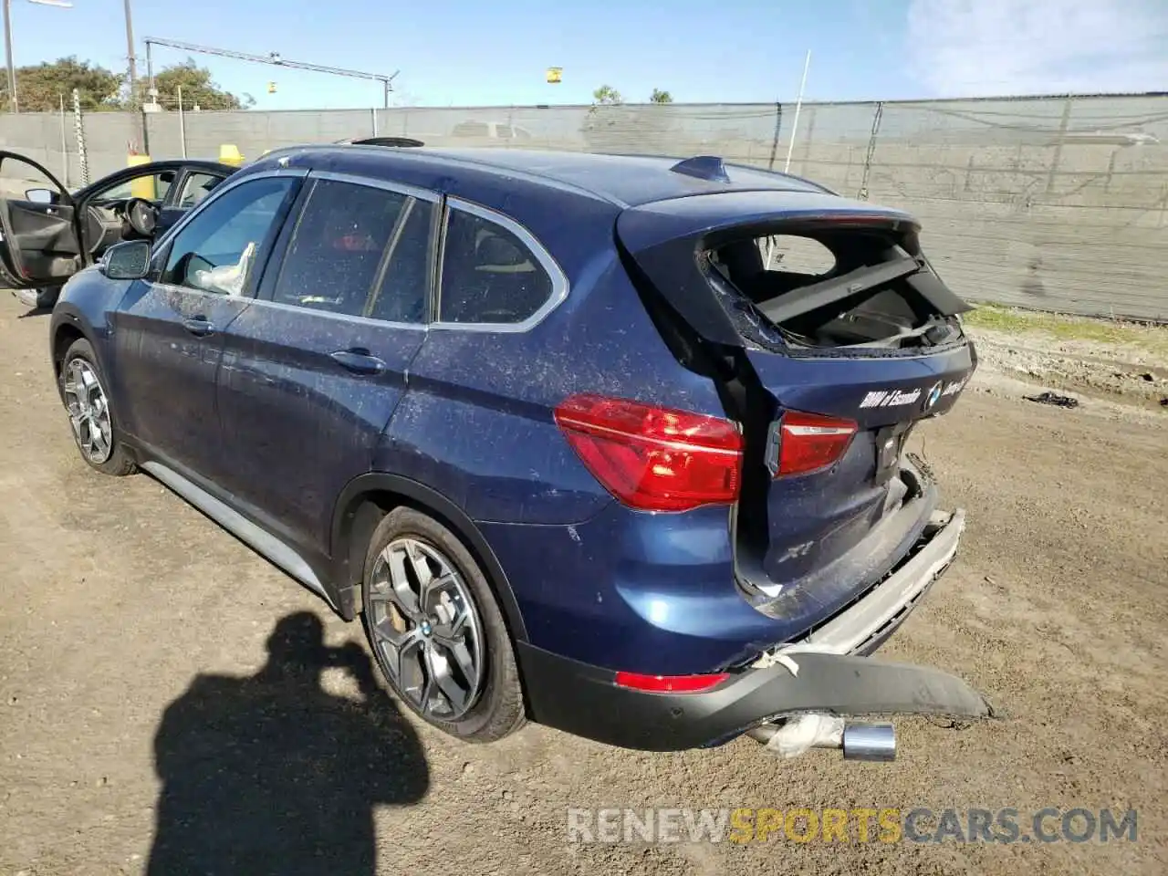 3 Photograph of a damaged car WBXJG7C09M5U28990 BMW X1 2021