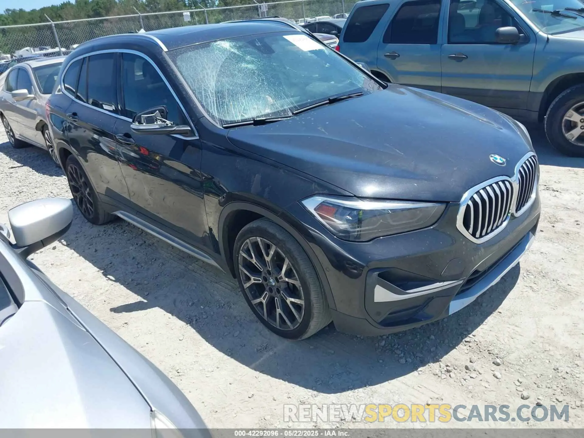 1 Photograph of a damaged car WBXJG7C0XM5T37677 BMW X1 2021