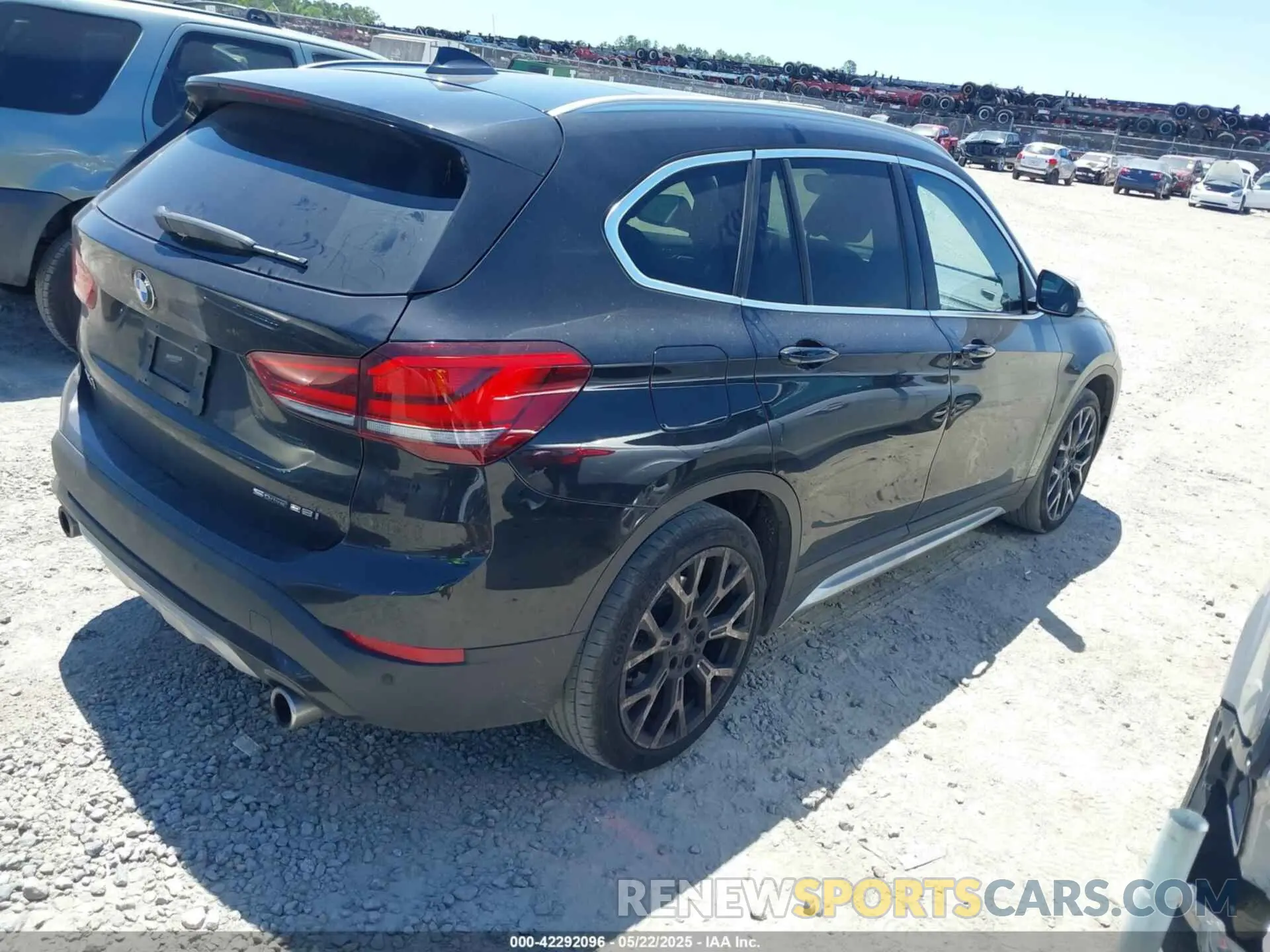 4 Photograph of a damaged car WBXJG7C0XM5T37677 BMW X1 2021