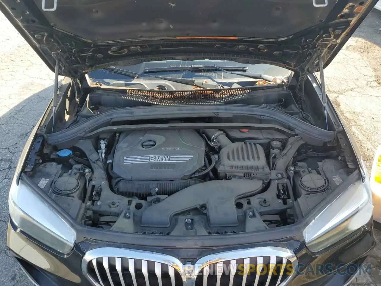 12 Photograph of a damaged car WBXJG7C0XM5T77130 BMW X1 2021