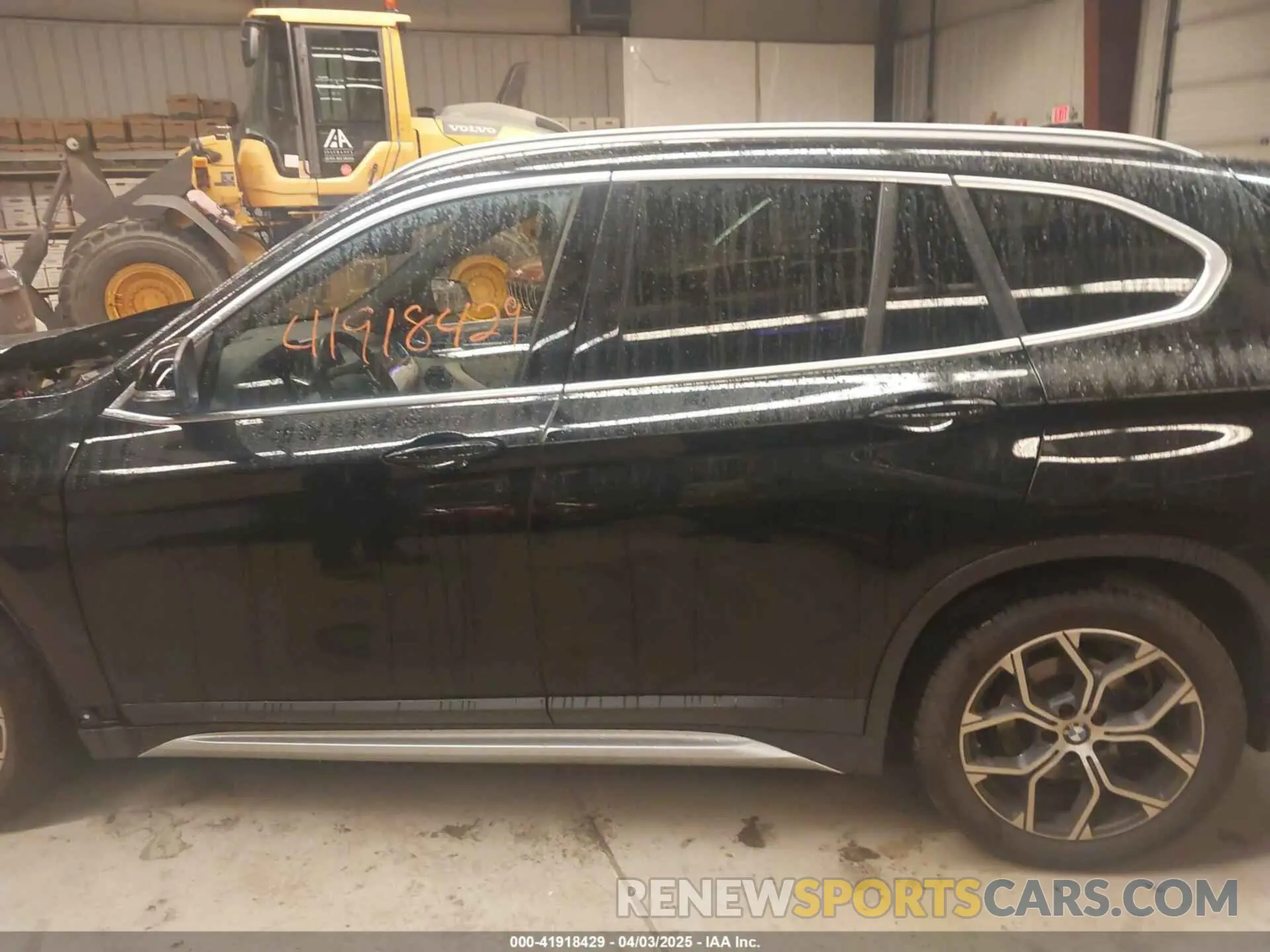 15 Photograph of a damaged car WBXJG9C00M5T76421 BMW X1 2021