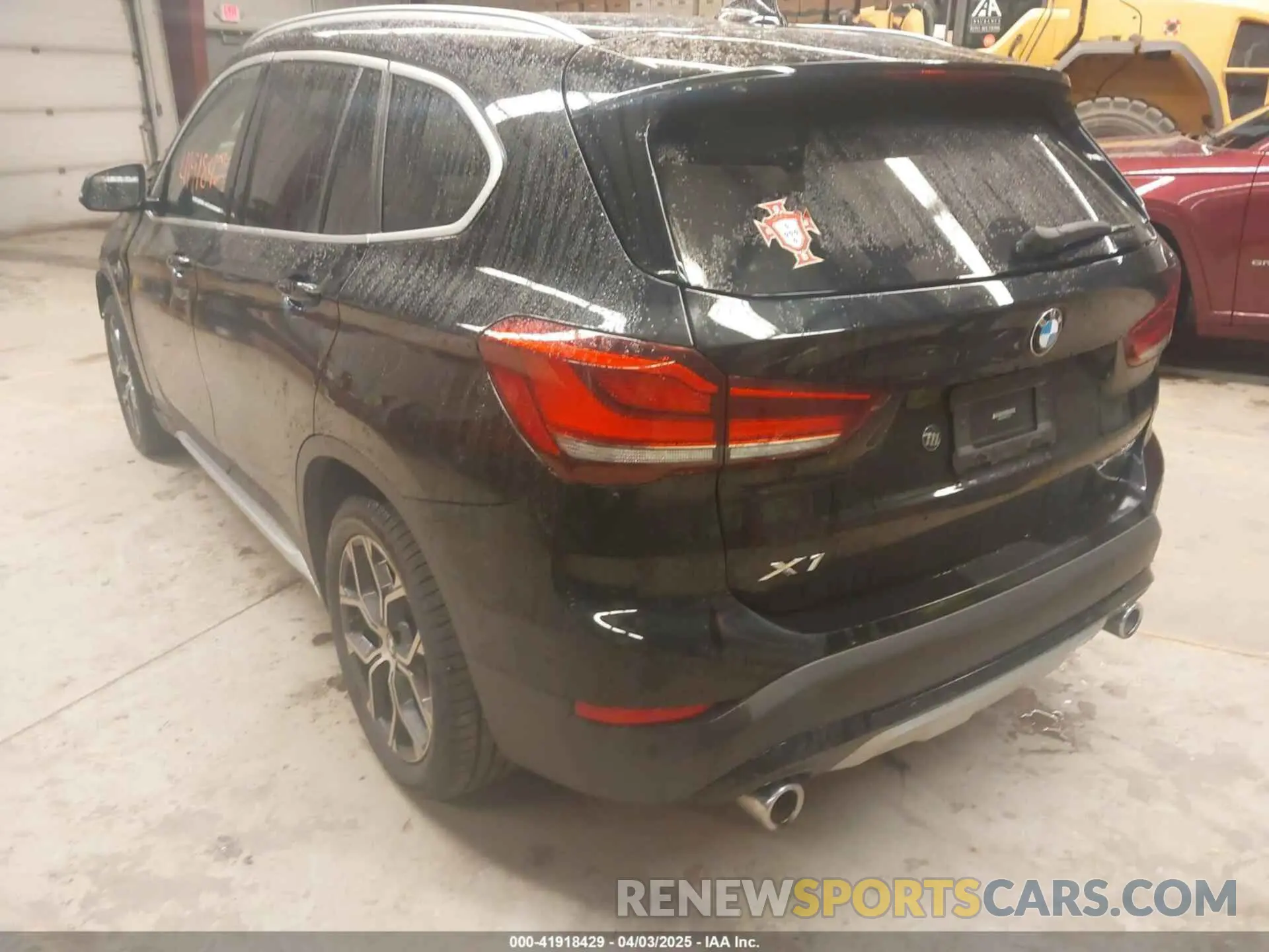 3 Photograph of a damaged car WBXJG9C00M5T76421 BMW X1 2021