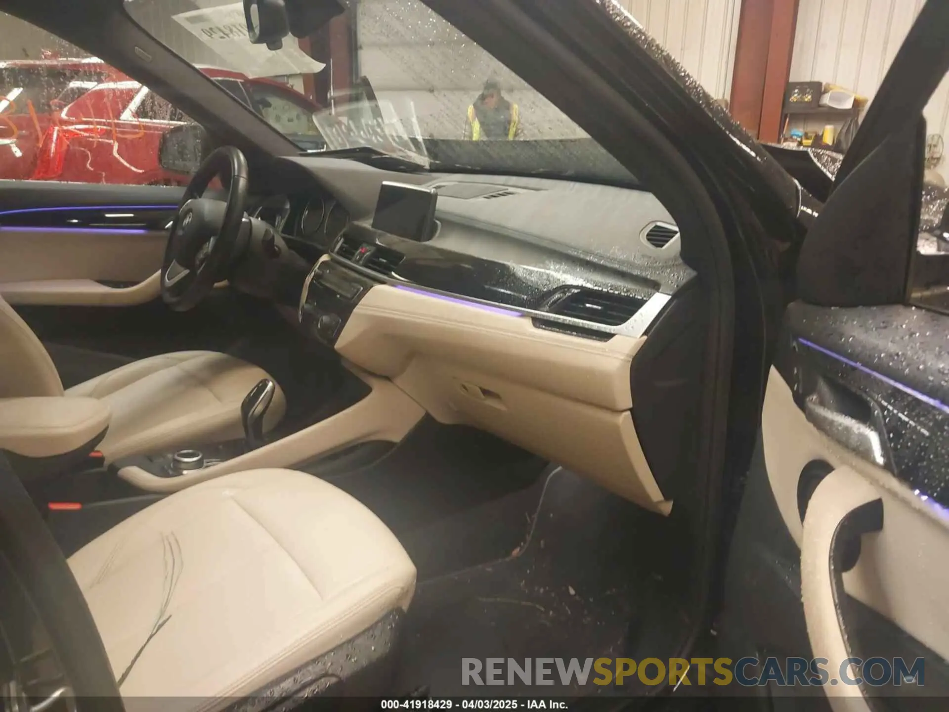 5 Photograph of a damaged car WBXJG9C00M5T76421 BMW X1 2021