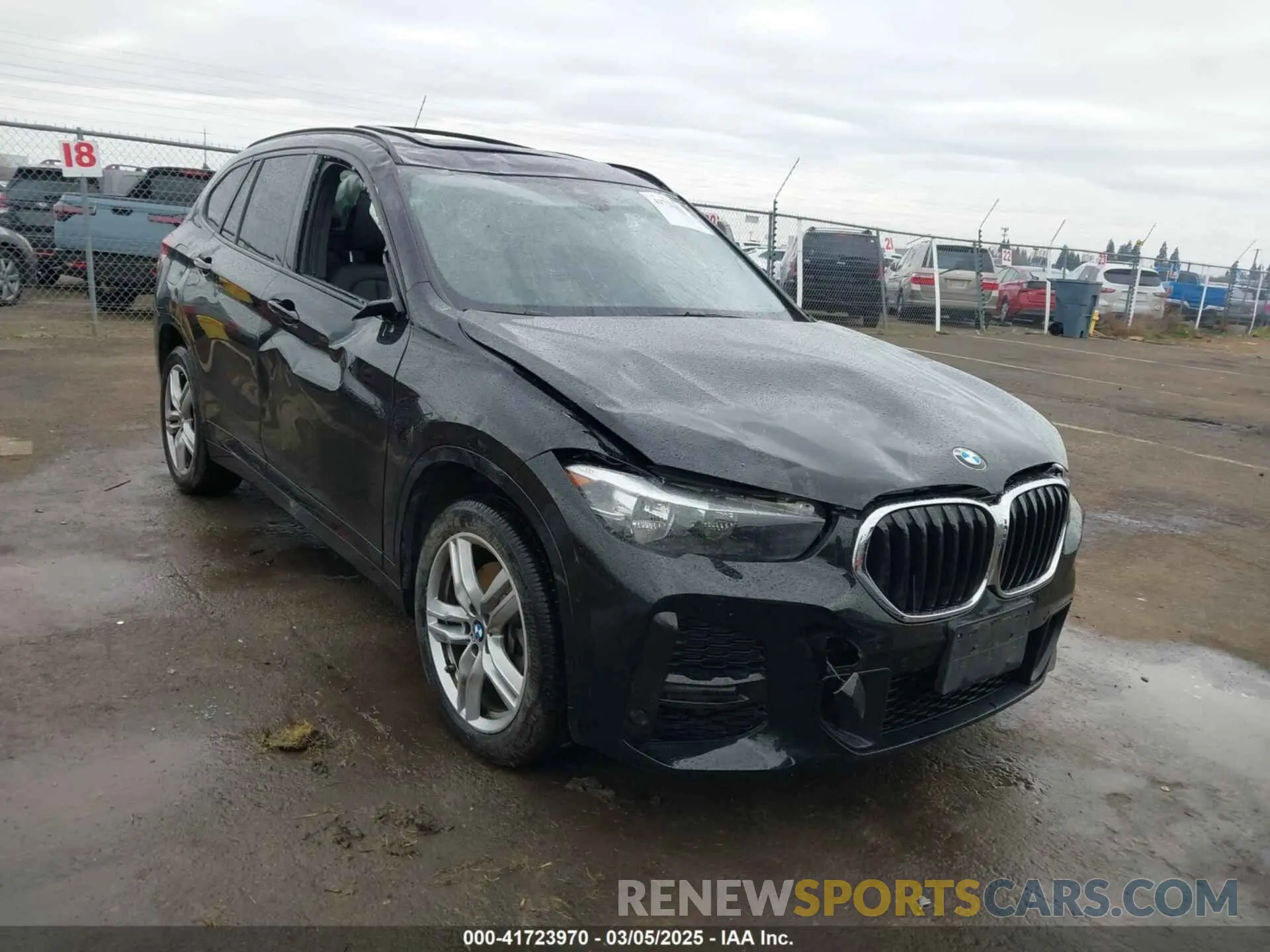 6 Photograph of a damaged car WBXJG9C01M3M71033 BMW X1 2021