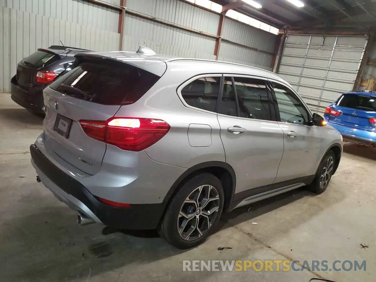 3 Photograph of a damaged car WBXJG9C01M5T49891 BMW X1 2021