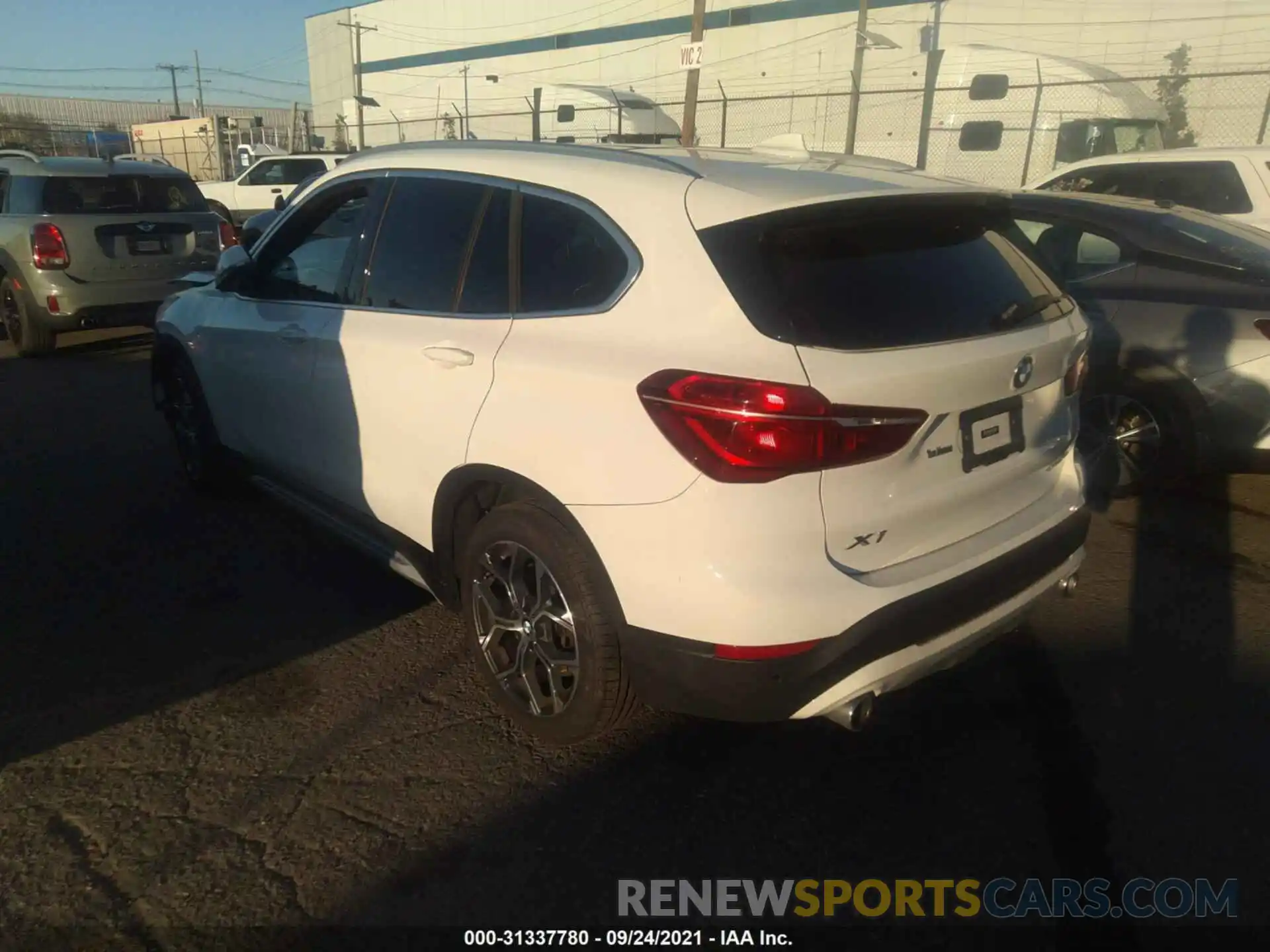 3 Photograph of a damaged car WBXJG9C02M3M67282 BMW X1 2021