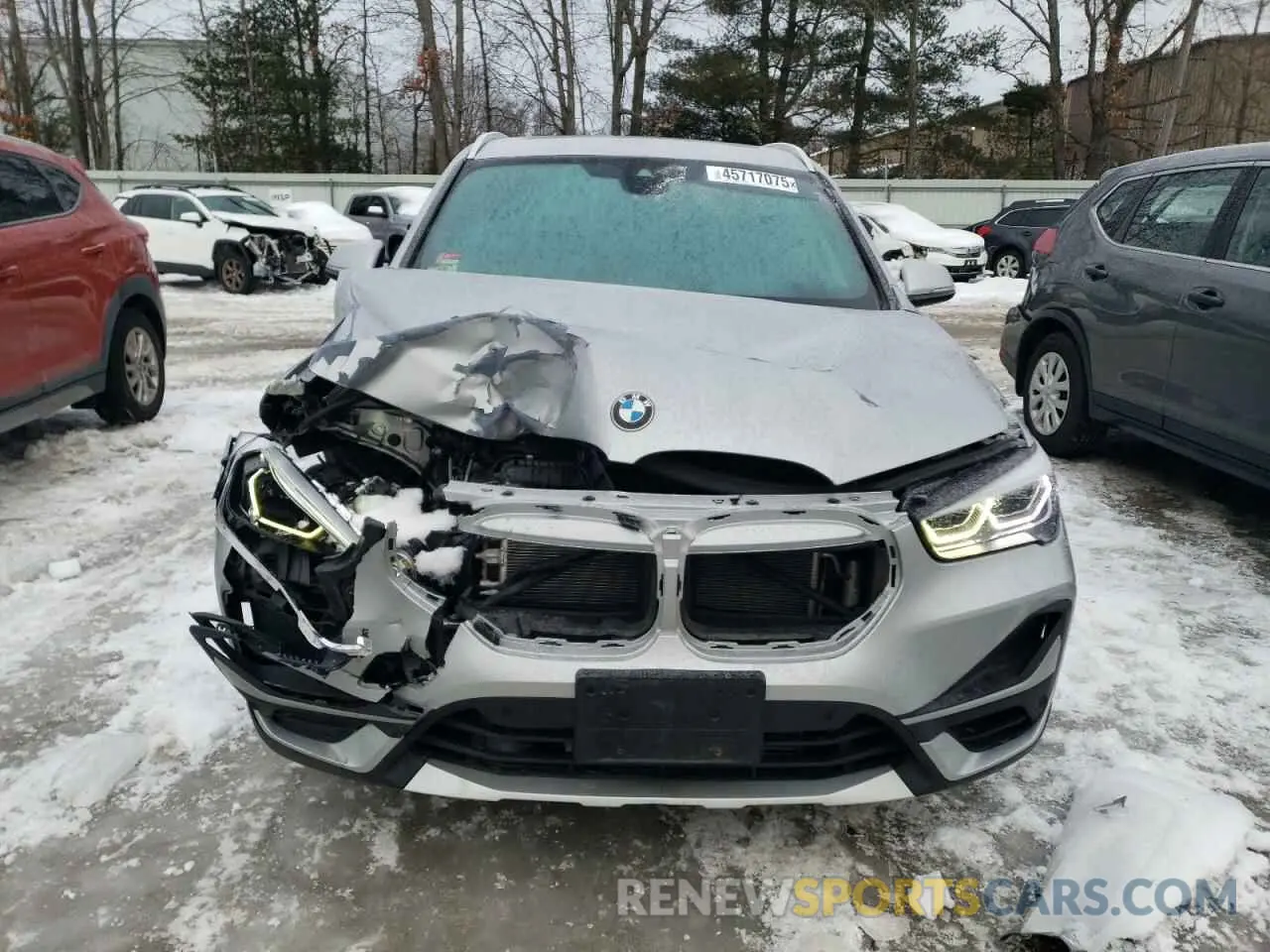 5 Photograph of a damaged car WBXJG9C02M5T38320 BMW X1 2021