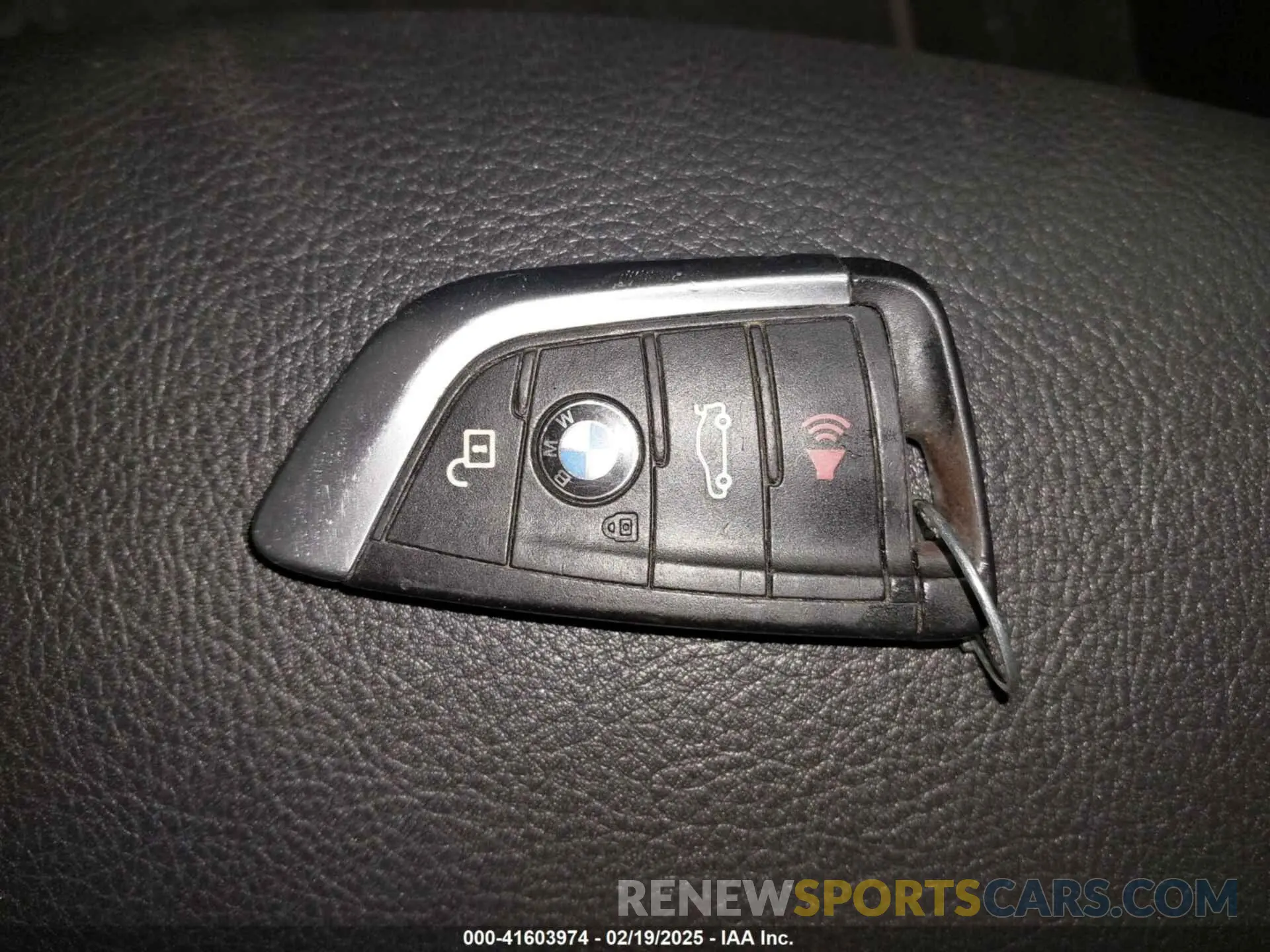 11 Photograph of a damaged car WBXJG9C03M5T23289 BMW X1 2021
