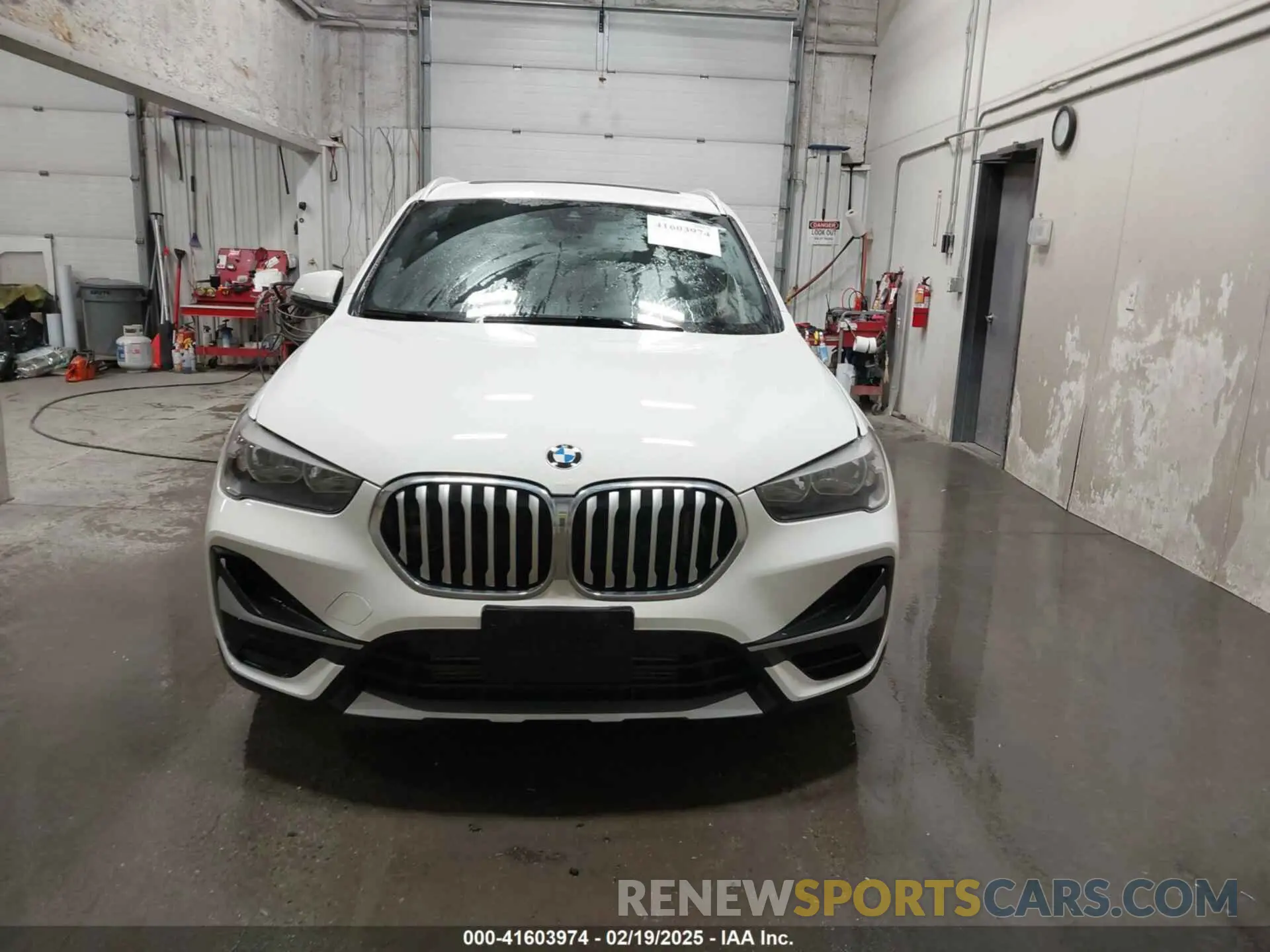 12 Photograph of a damaged car WBXJG9C03M5T23289 BMW X1 2021