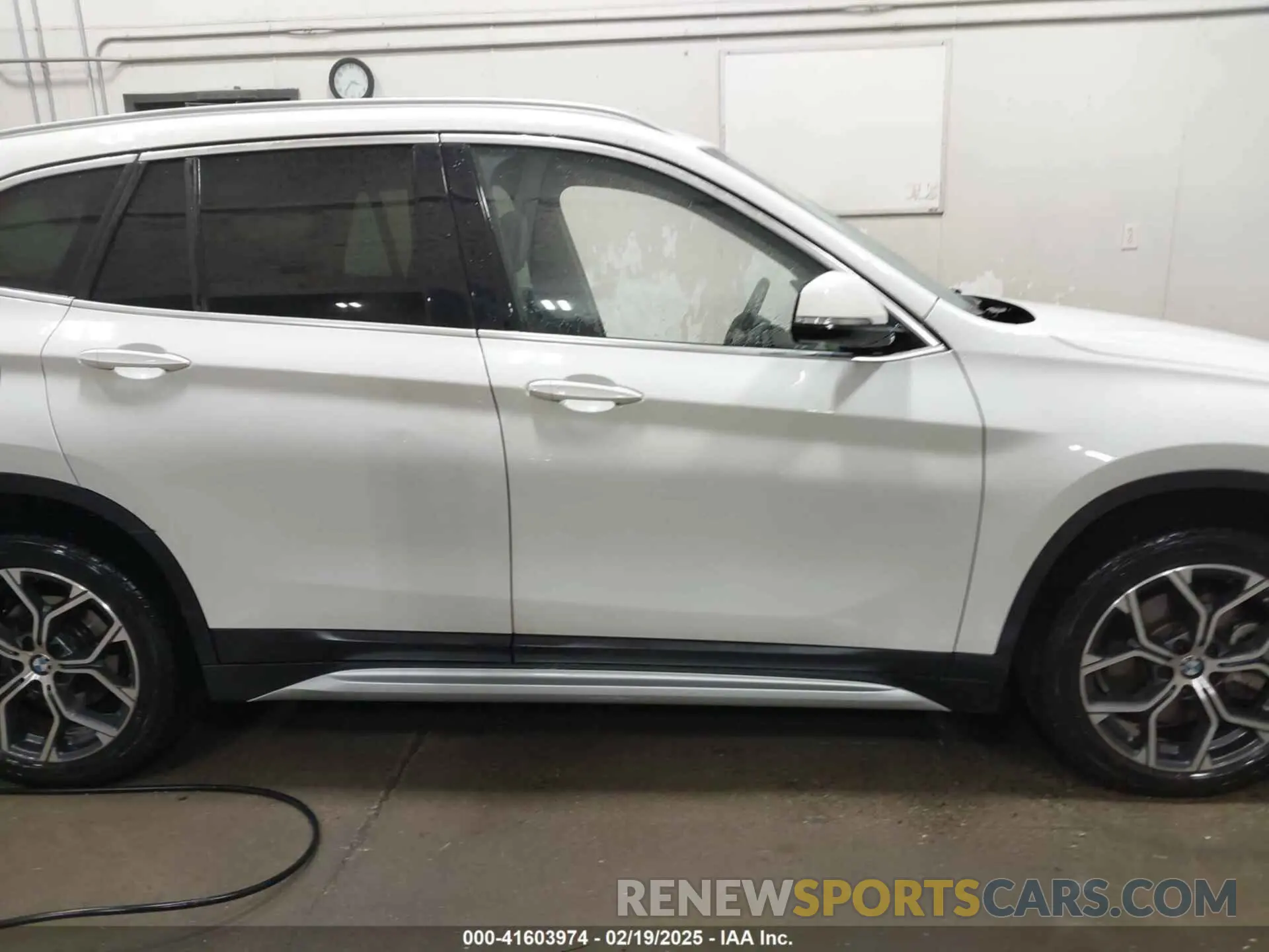 13 Photograph of a damaged car WBXJG9C03M5T23289 BMW X1 2021