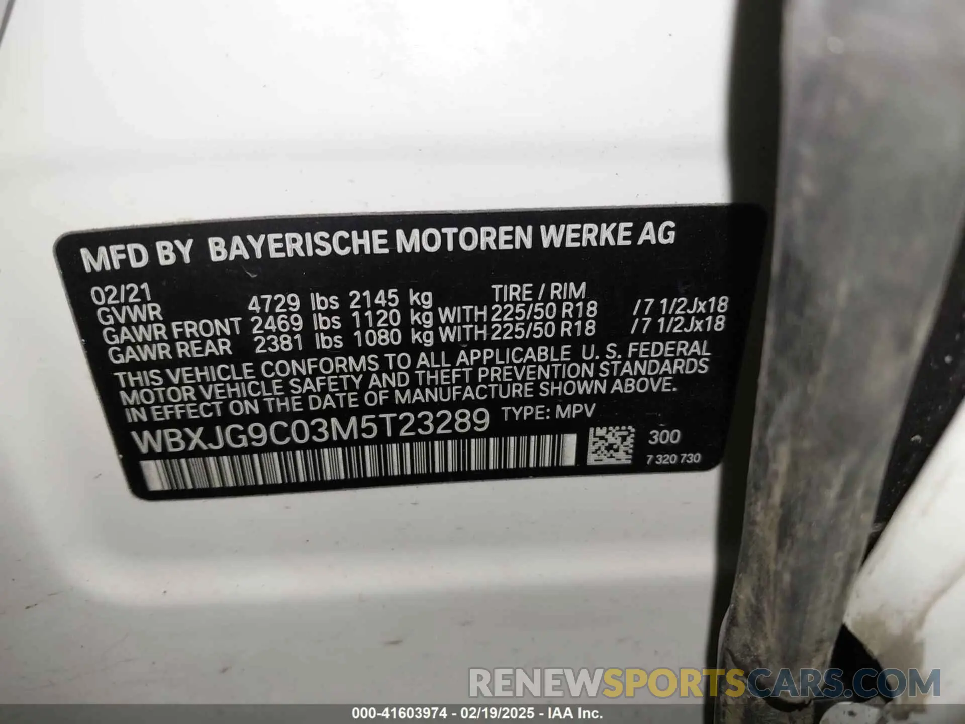 9 Photograph of a damaged car WBXJG9C03M5T23289 BMW X1 2021