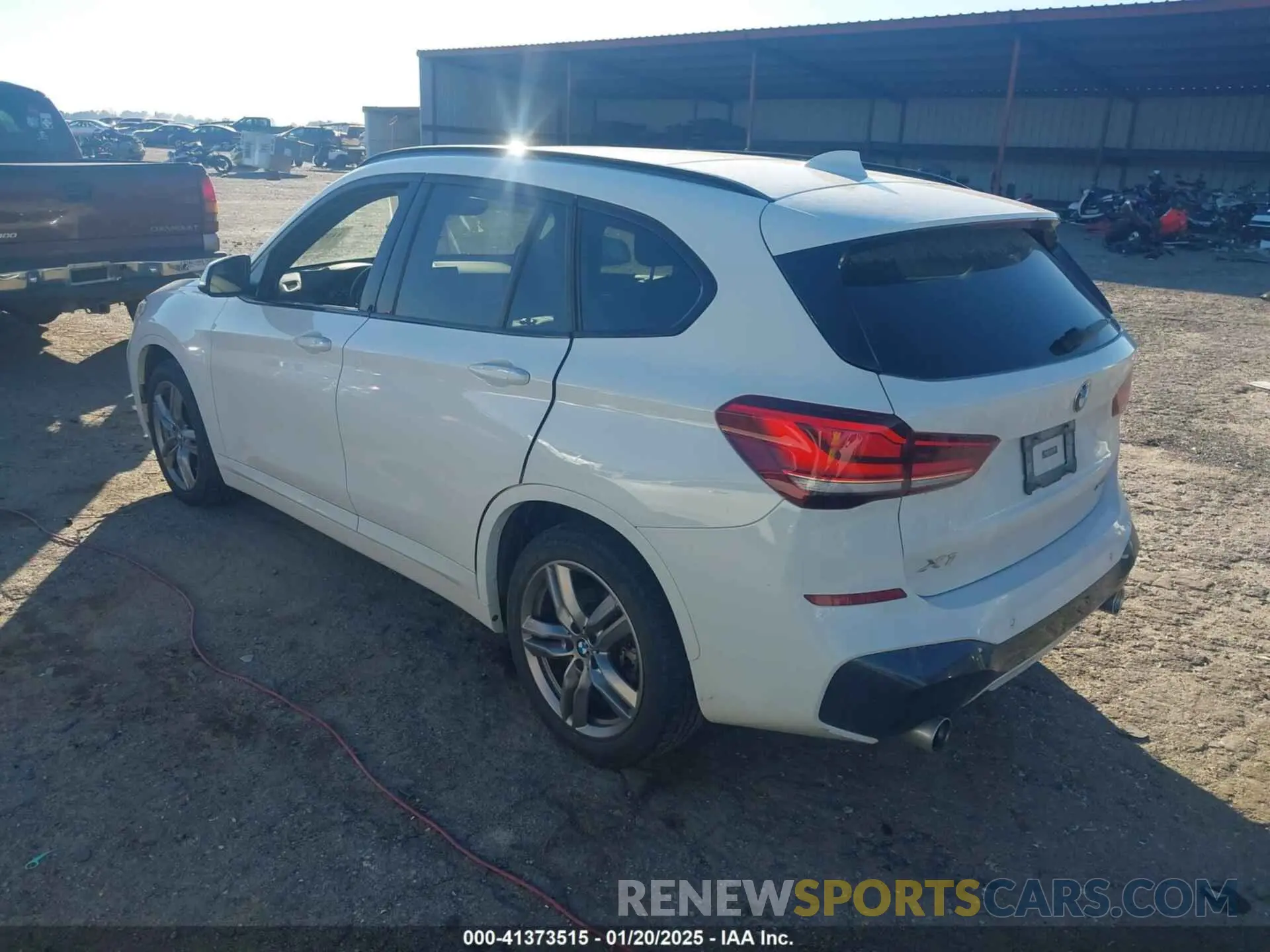 3 Photograph of a damaged car WBXJG9C04M5S84454 BMW X1 2021