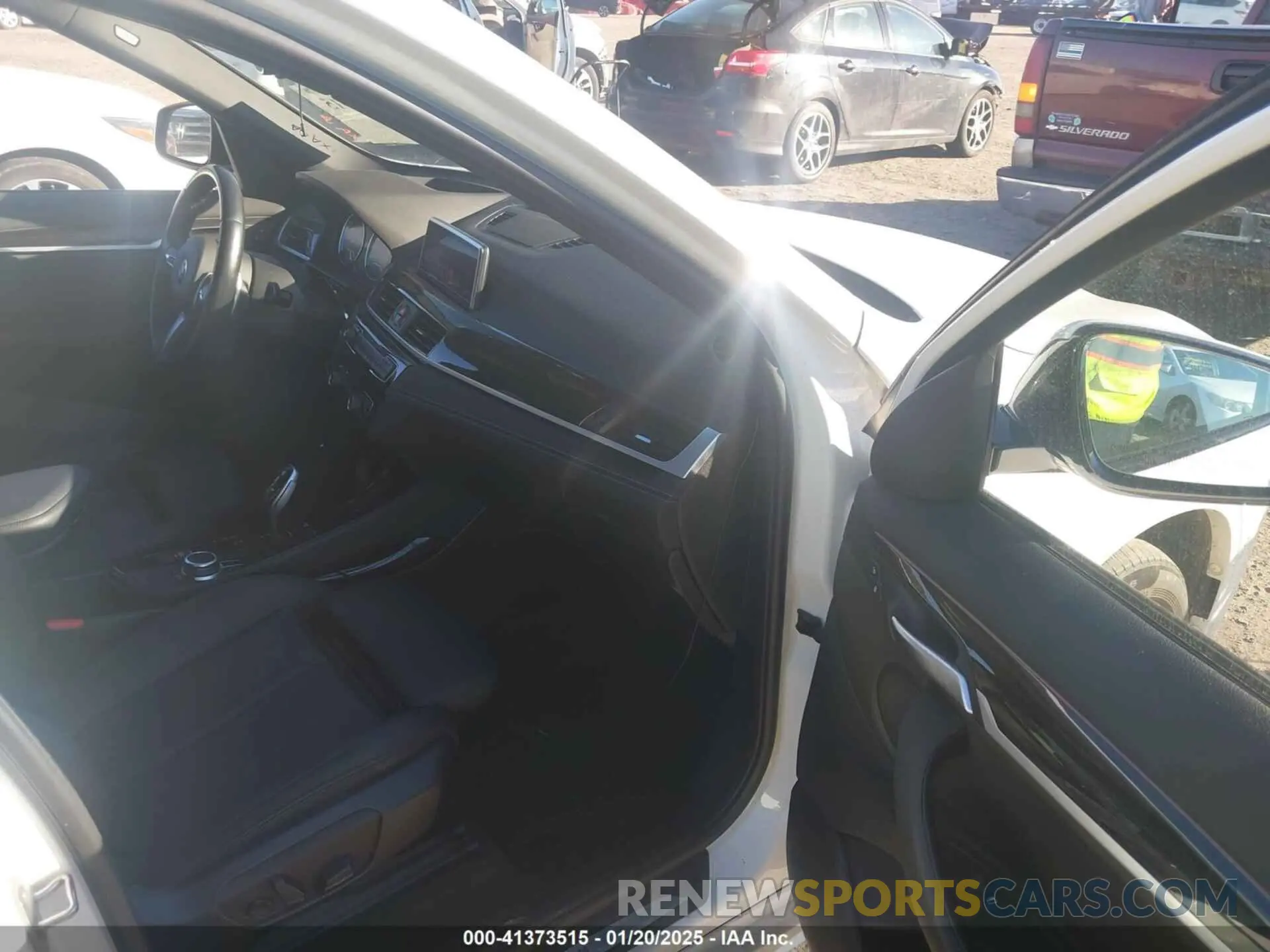 5 Photograph of a damaged car WBXJG9C04M5S84454 BMW X1 2021