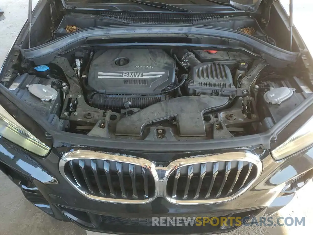 12 Photograph of a damaged car WBXJG9C04M5T50887 BMW X1 2021