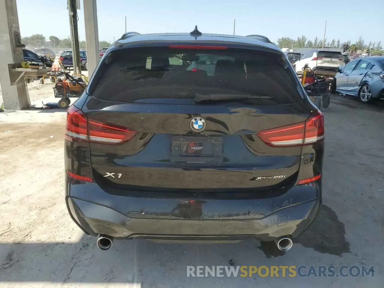 6 Photograph of a damaged car WBXJG9C04M5T50887 BMW X1 2021