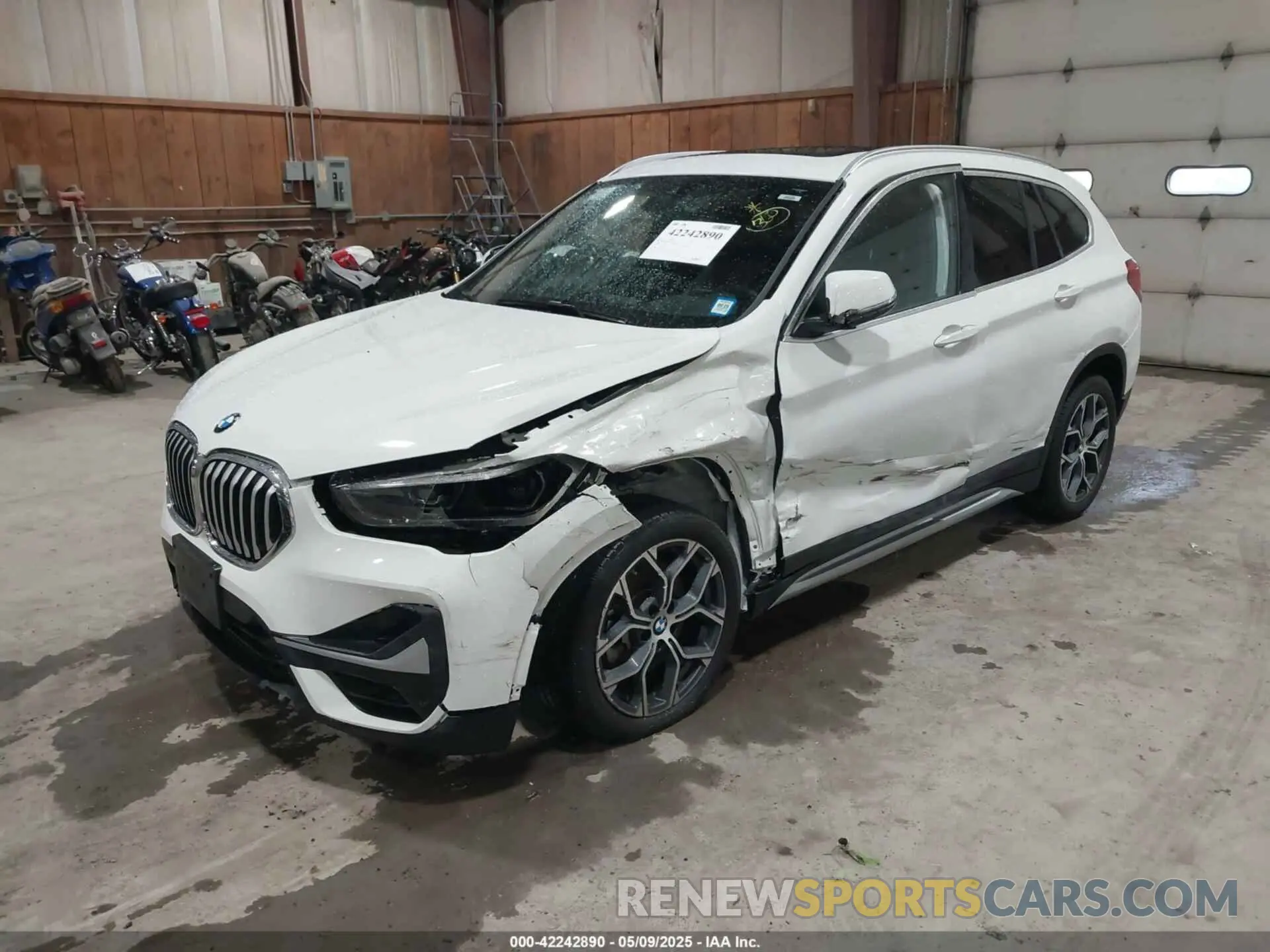 2 Photograph of a damaged car WBXJG9C04M5T82884 BMW X1 2021