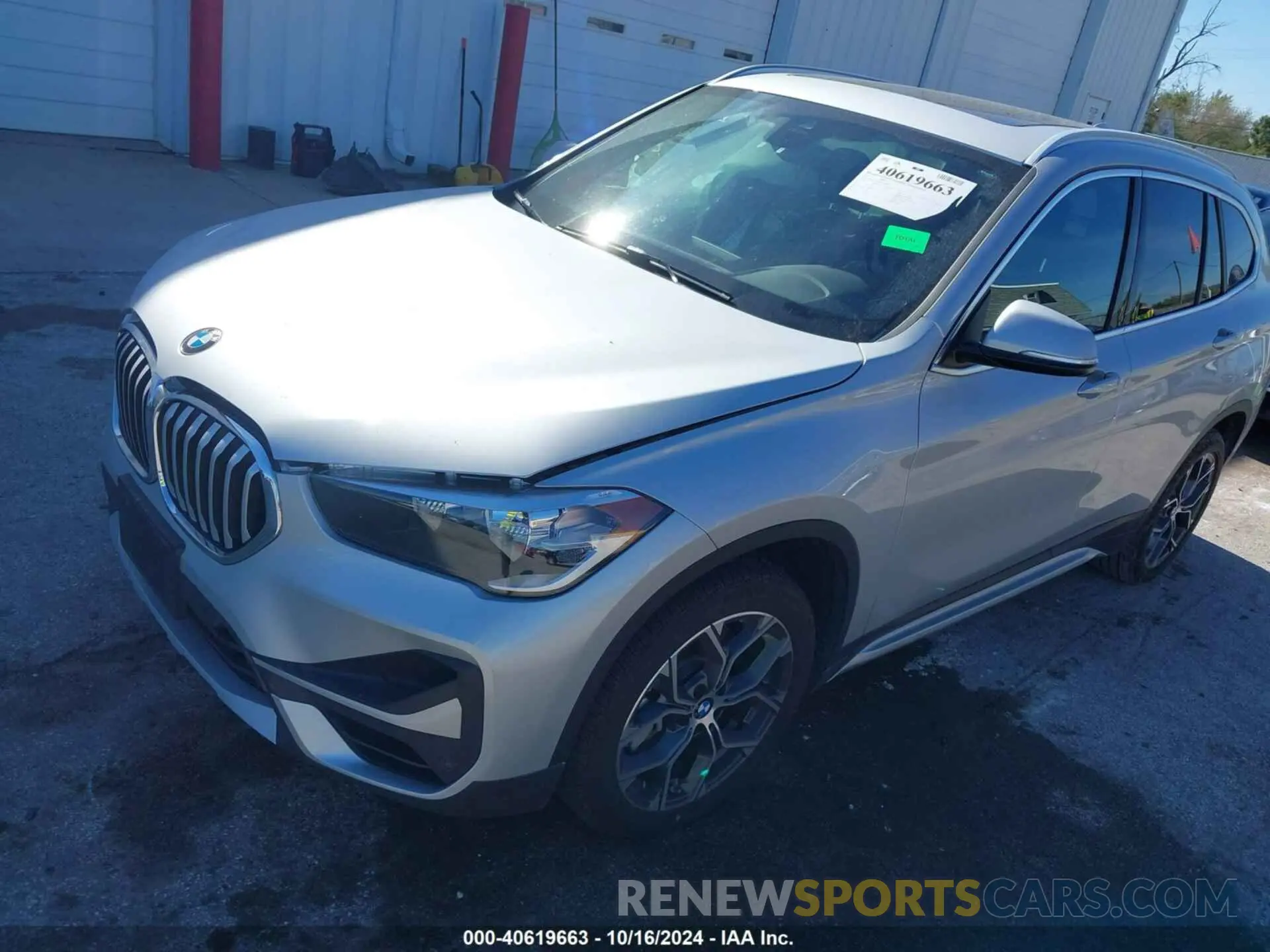 2 Photograph of a damaged car WBXJG9C04M5U00039 BMW X1 2021