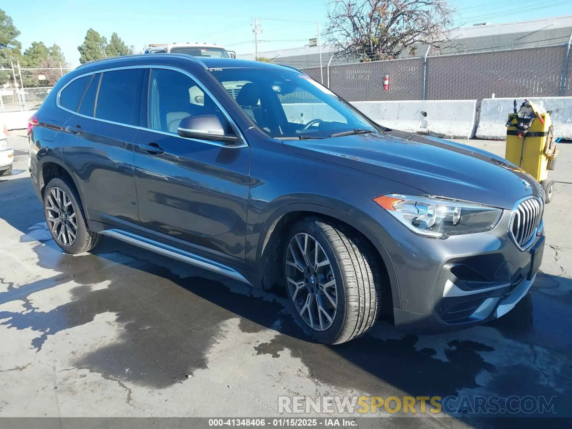 1 Photograph of a damaged car WBXJG9C05M5S41192 BMW X1 2021