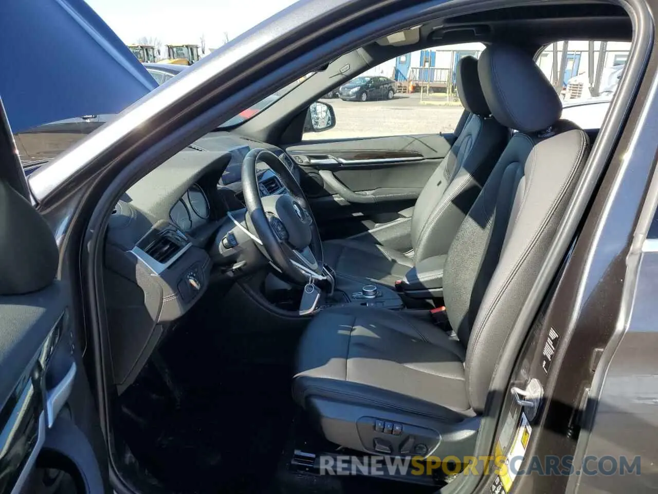 7 Photograph of a damaged car WBXJG9C05M5S44903 BMW X1 2021