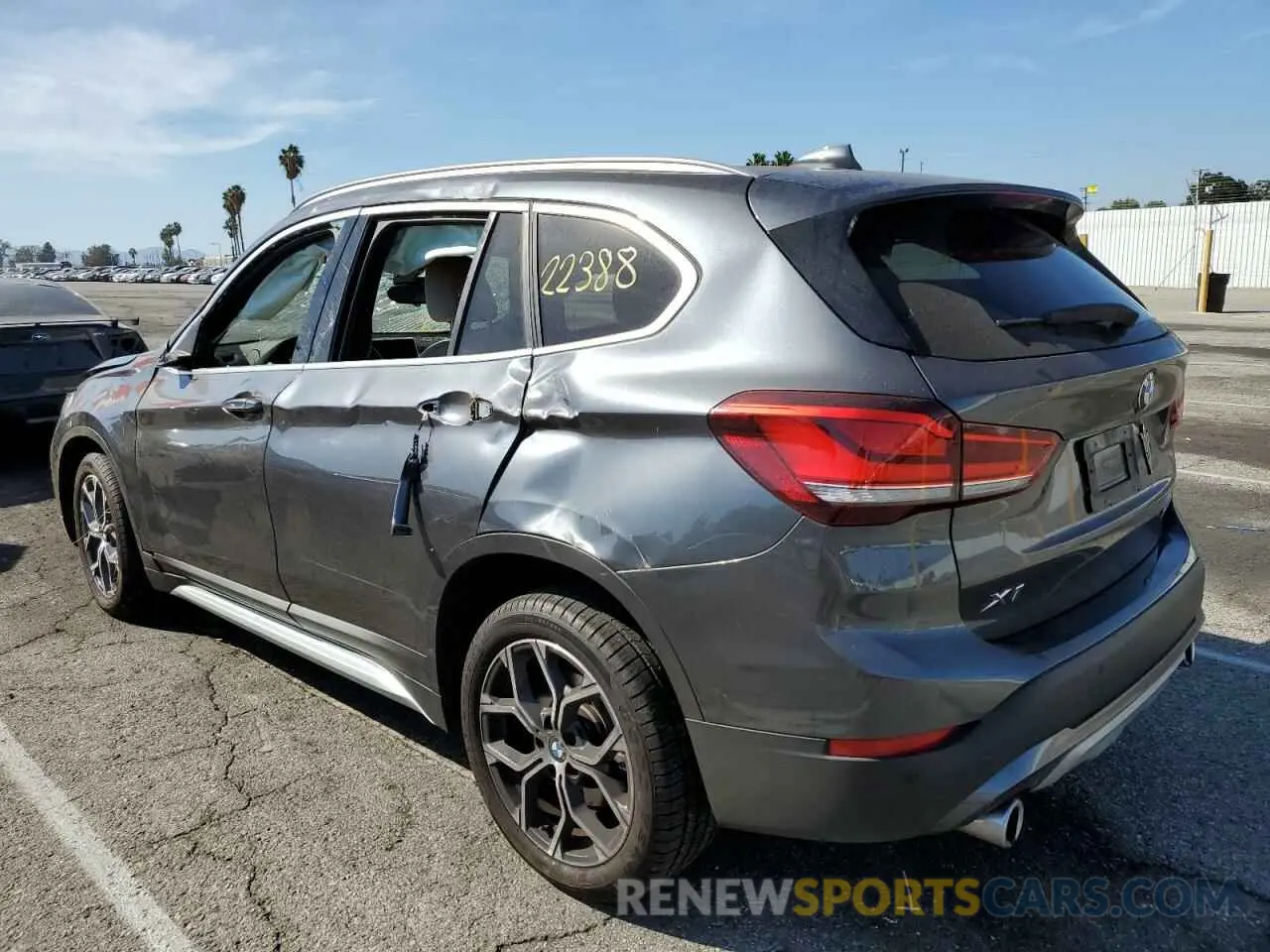 3 Photograph of a damaged car WBXJG9C05M5T30521 BMW X1 2021