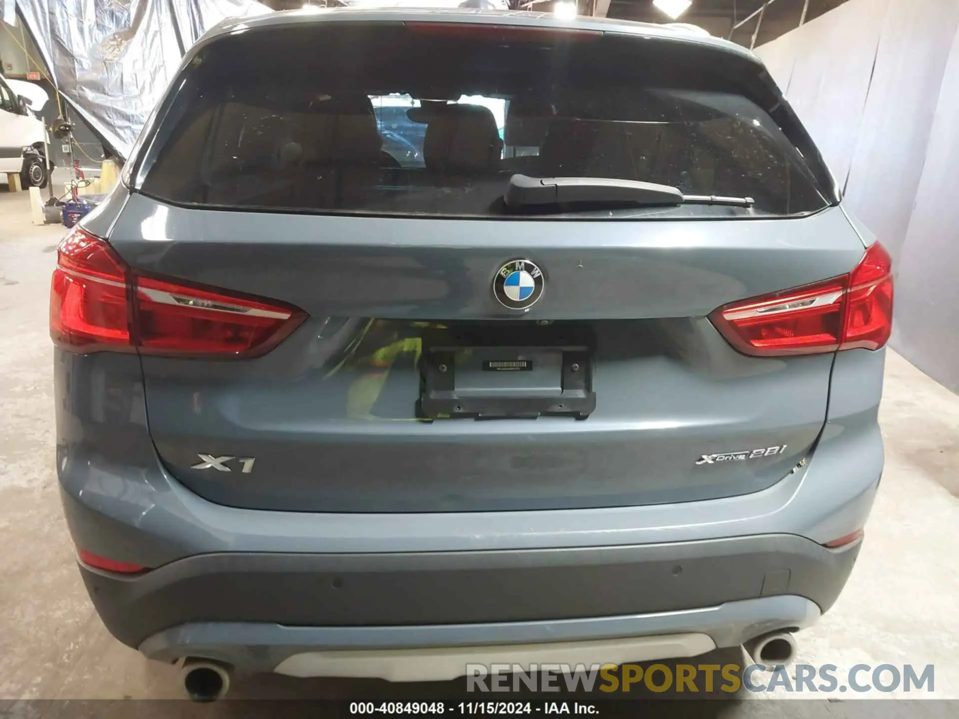 17 Photograph of a damaged car WBXJG9C06M3M74753 BMW X1 2021