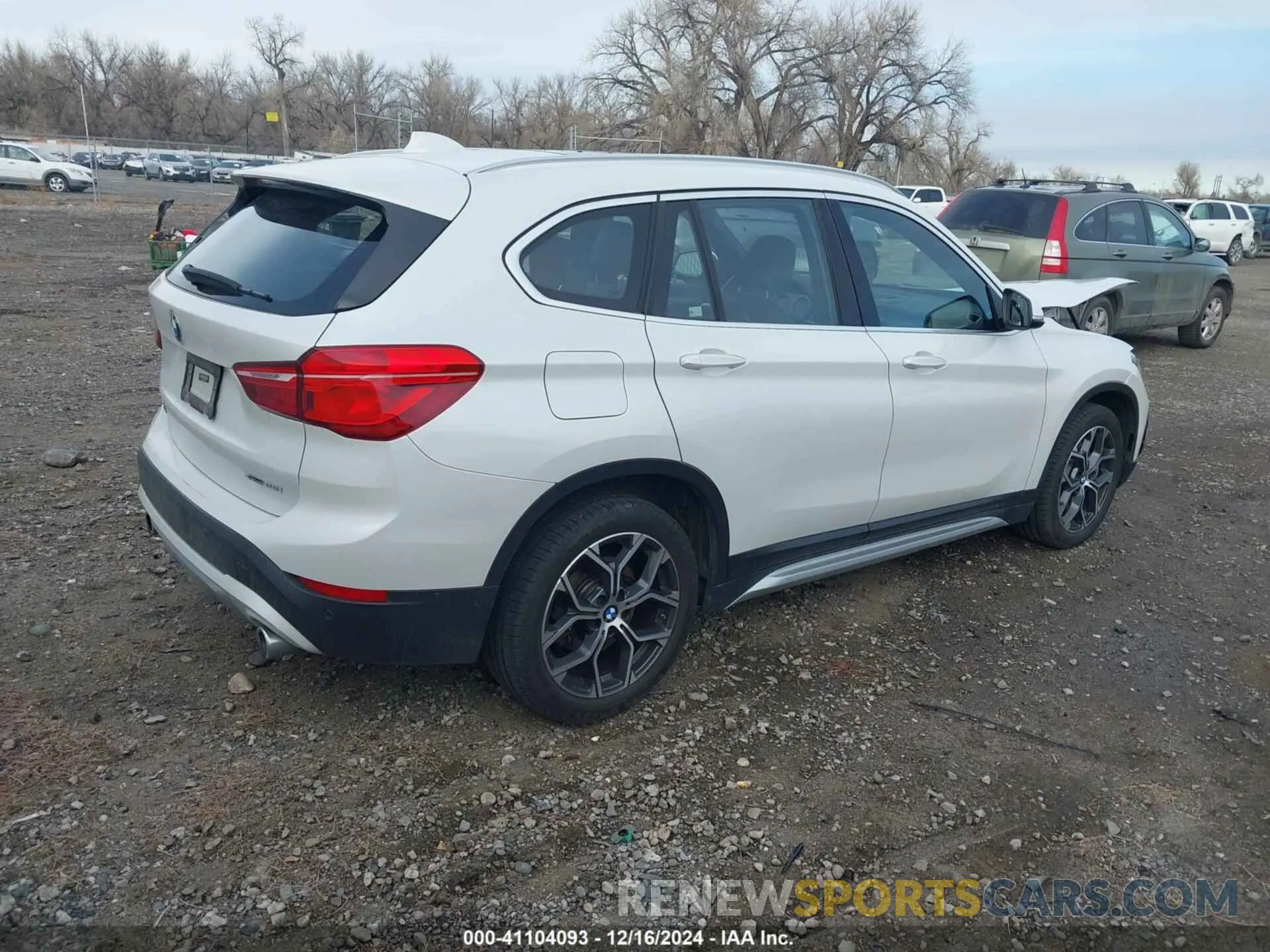 4 Photograph of a damaged car WBXJG9C06M5S06211 BMW X1 2021