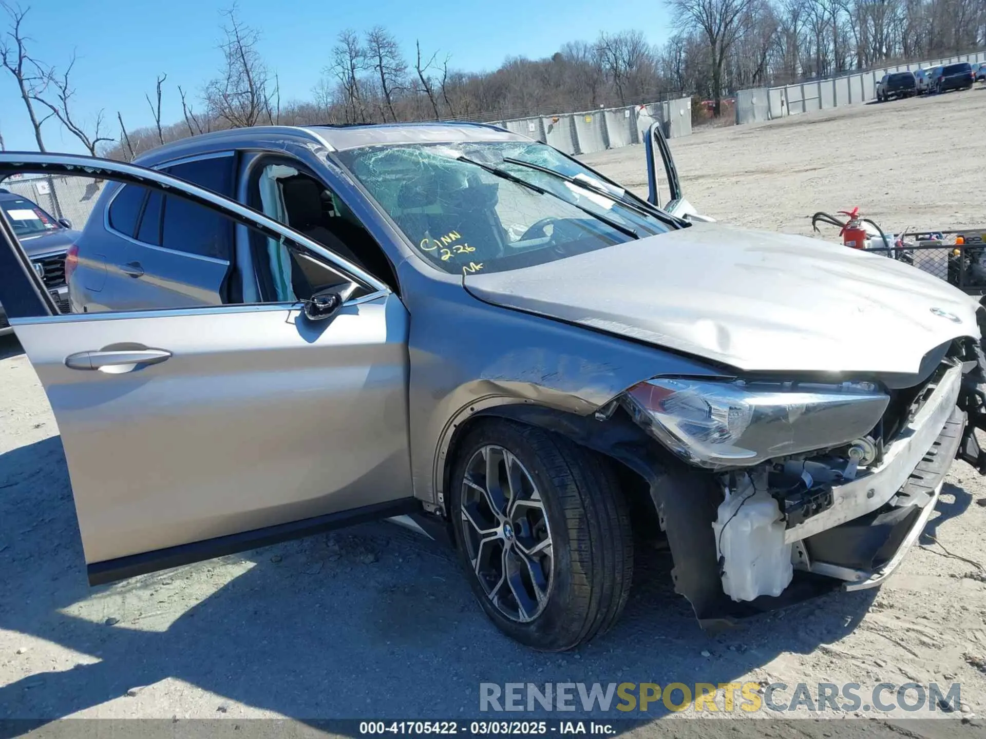 18 Photograph of a damaged car WBXJG9C06M5S85511 BMW X1 2021