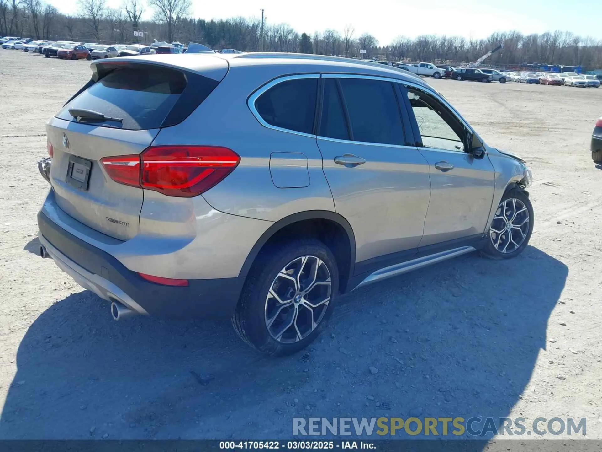 4 Photograph of a damaged car WBXJG9C06M5S85511 BMW X1 2021