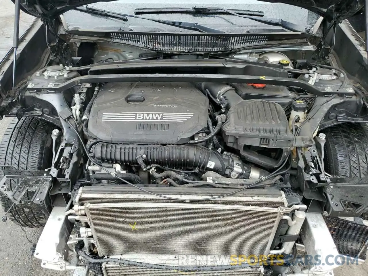 13 Photograph of a damaged car WBXJG9C06M5T76049 BMW X1 2021