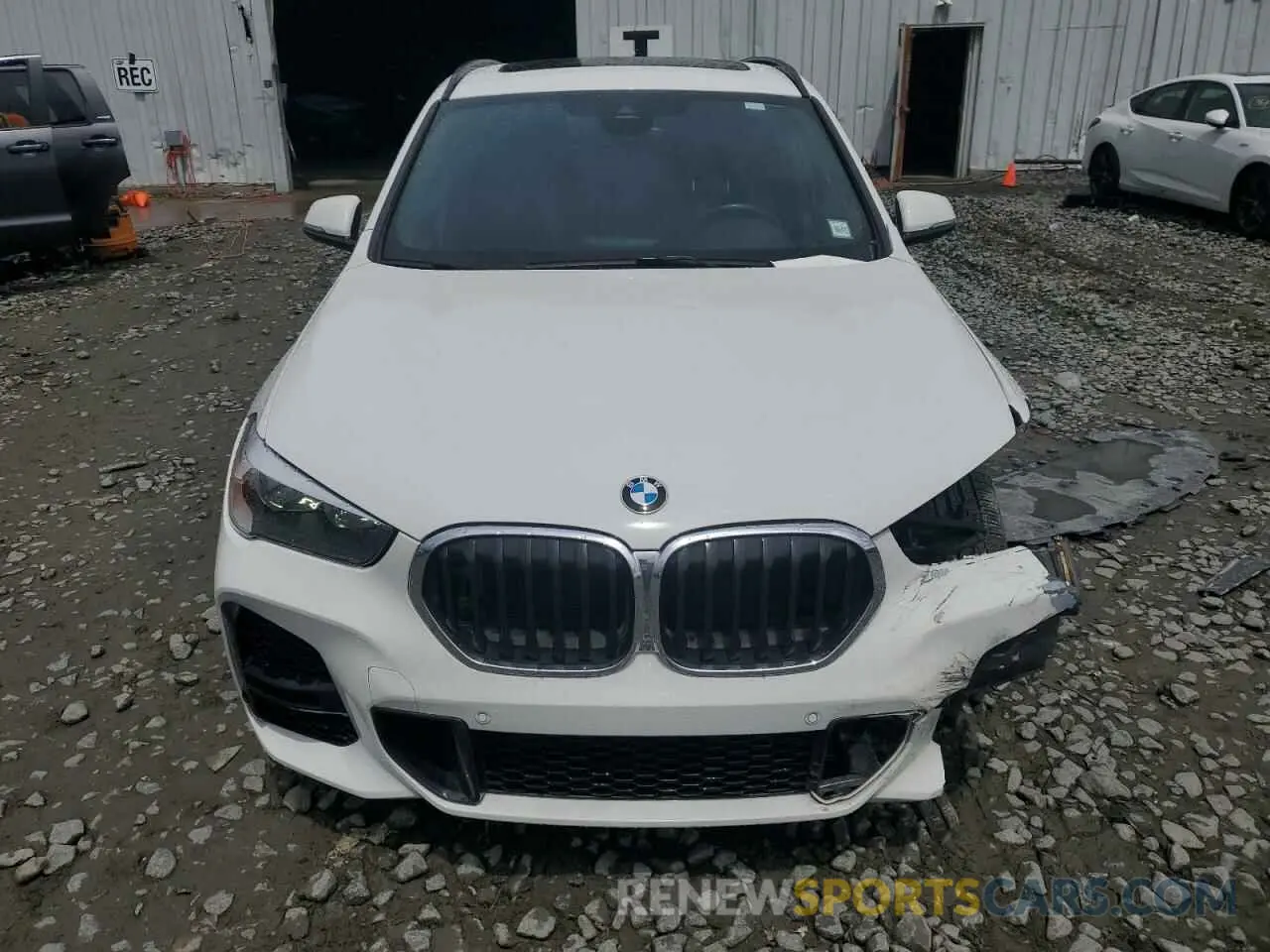 5 Photograph of a damaged car WBXJG9C07M3M67312 BMW X1 2021