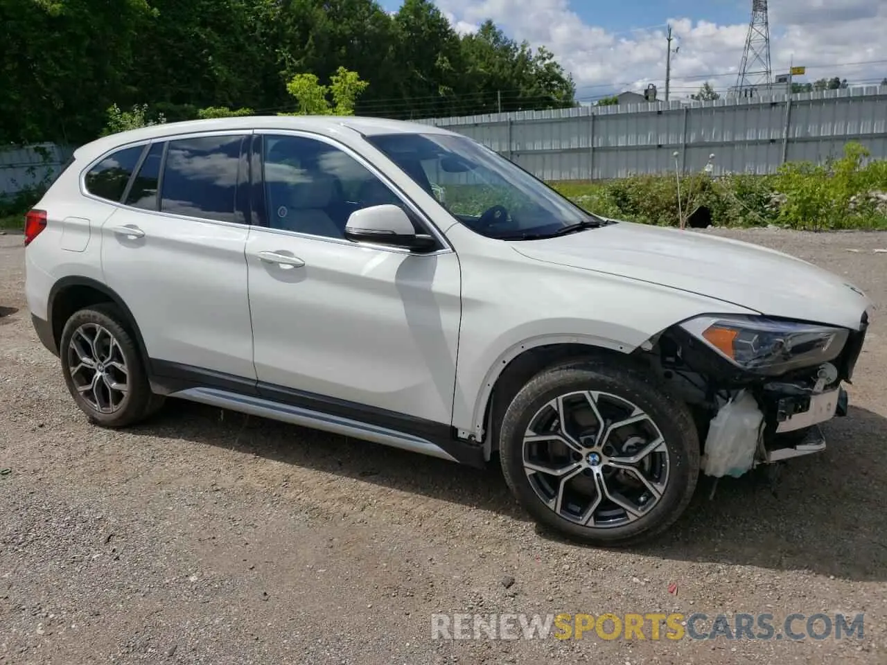 4 Photograph of a damaged car WBXJG9C08M5U13361 BMW X1 2021