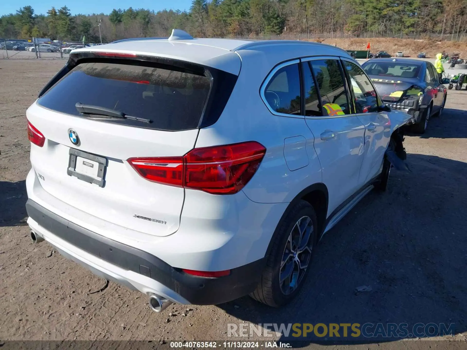 4 Photograph of a damaged car WBXJG9C09M5T58113 BMW X1 2021